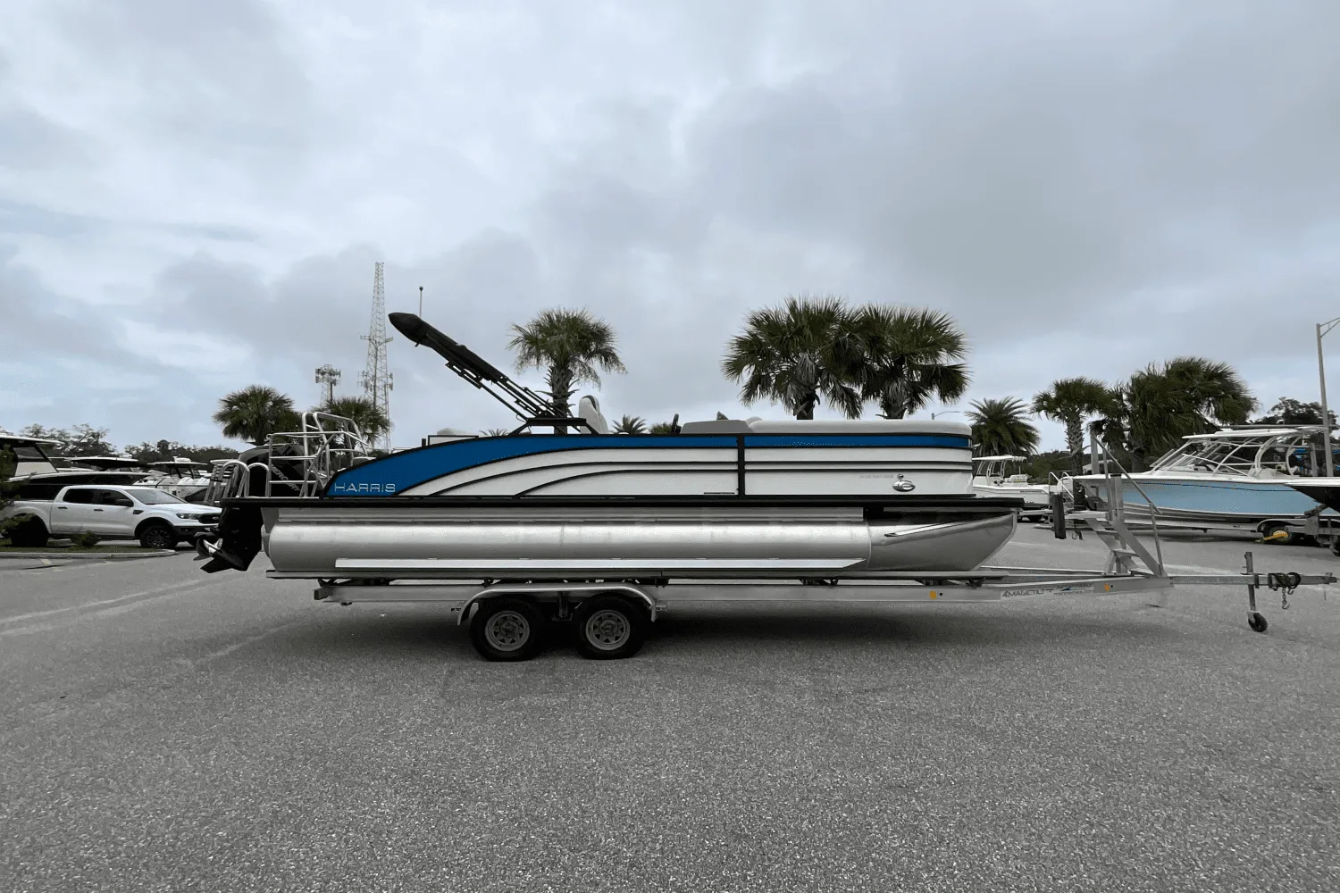 2025 Harris 230 Sunliner Image Thumbnail #26