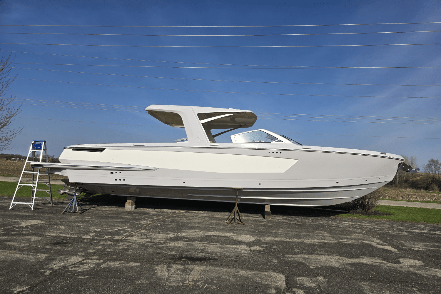 2025 Aviara
                                                             AV36 Image Thumbnail #2