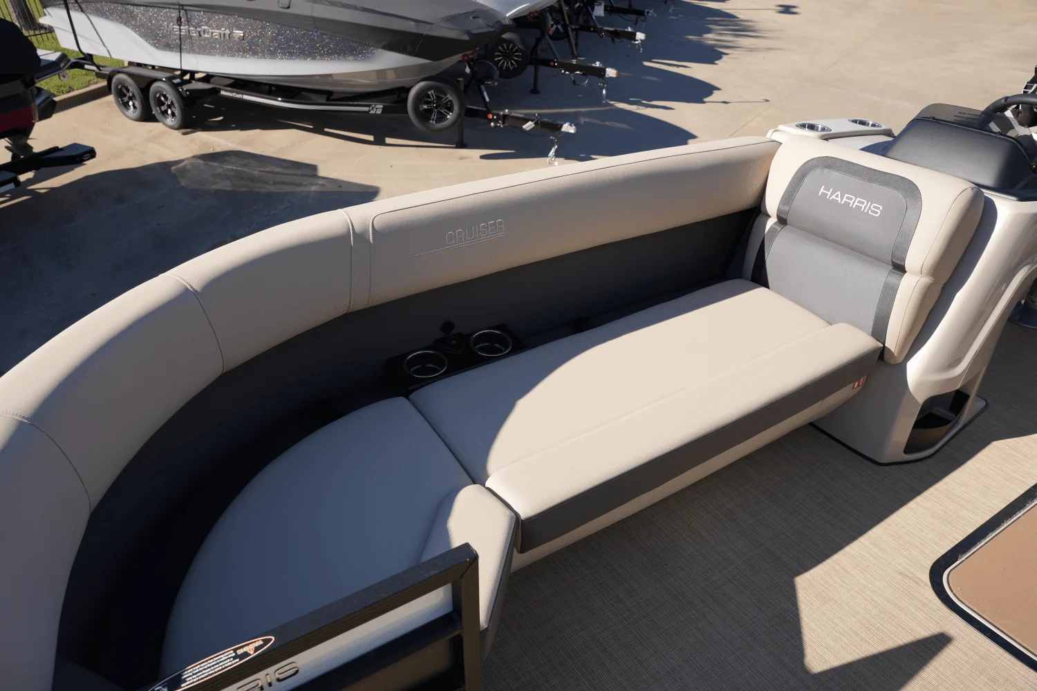 2025 Harris 230 Cruiser Image Thumbnail #9