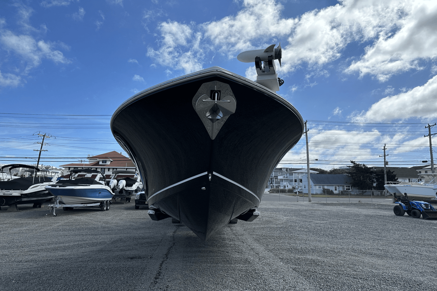 2019 Sailfish 325 DC Image Thumbnail #8