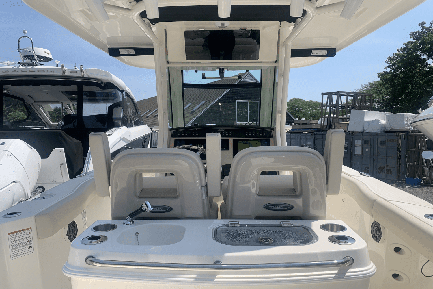 2024 Boston Whaler 280 Outrage Image Thumbnail #10