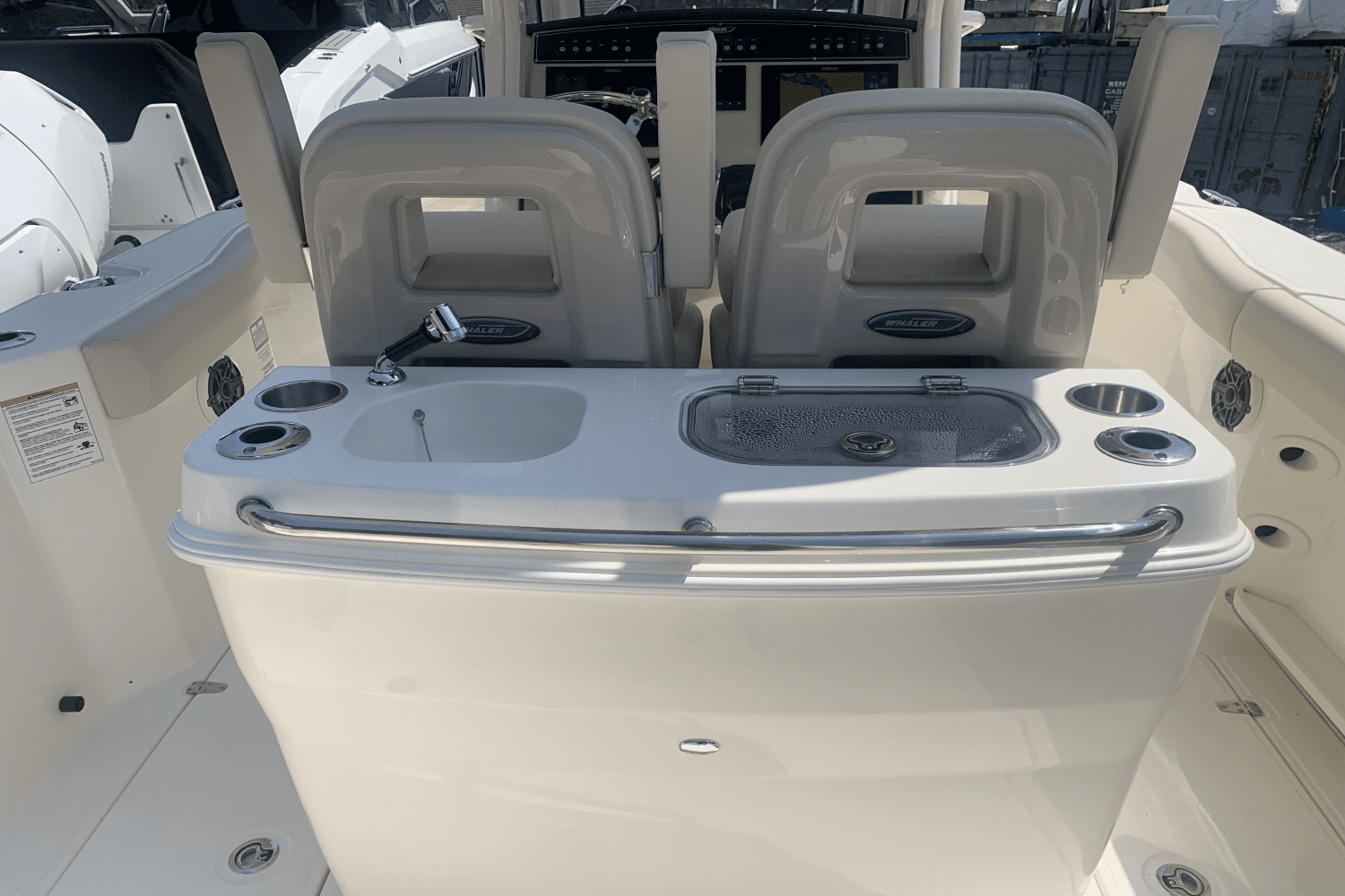 2024 Boston Whaler 280 Outrage Image Thumbnail #9