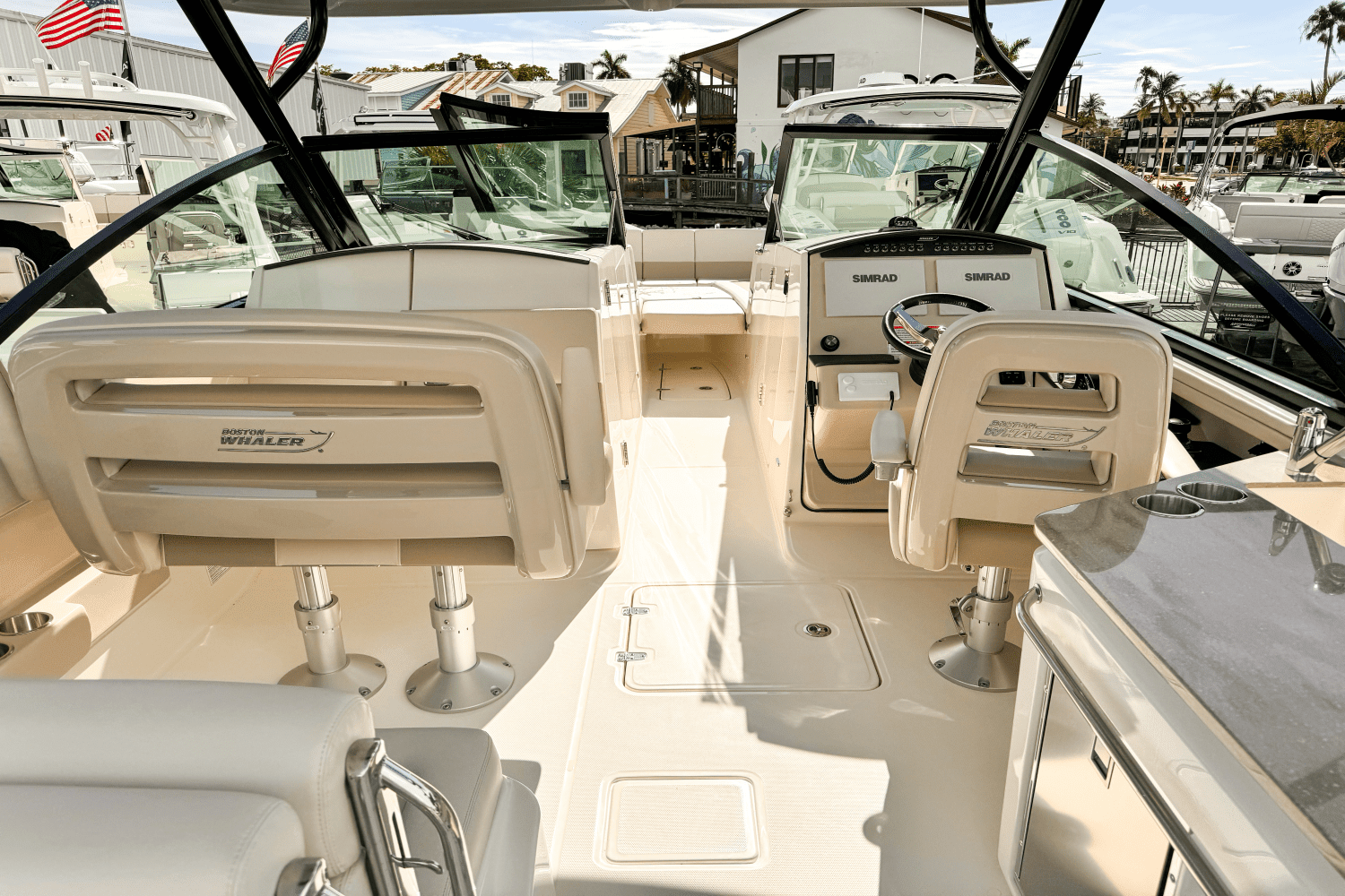 2025 Boston Whaler 320 Vantage Image Thumbnail #21