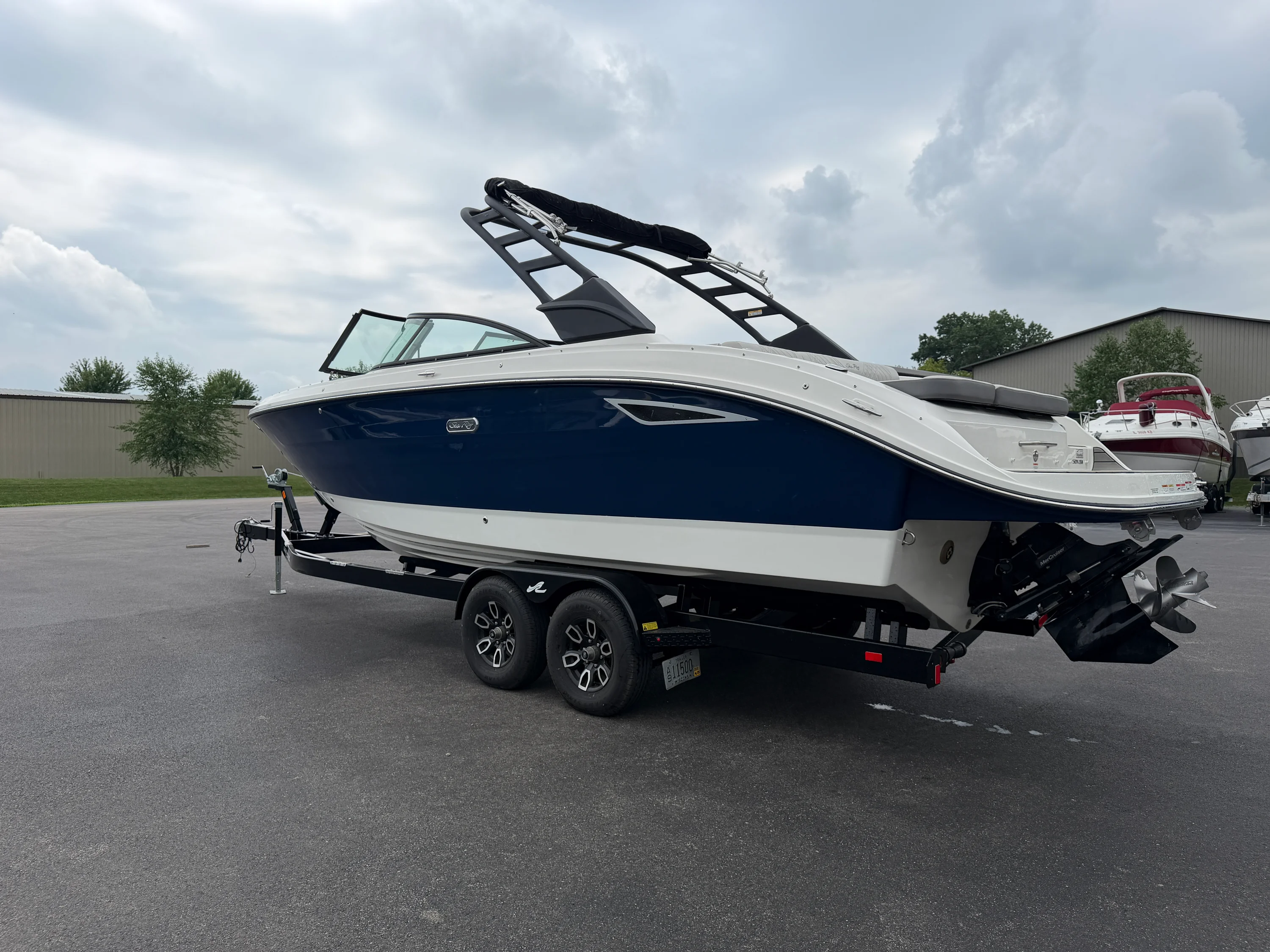 2025 Sea Ray SDX 270 Image Thumbnail #7