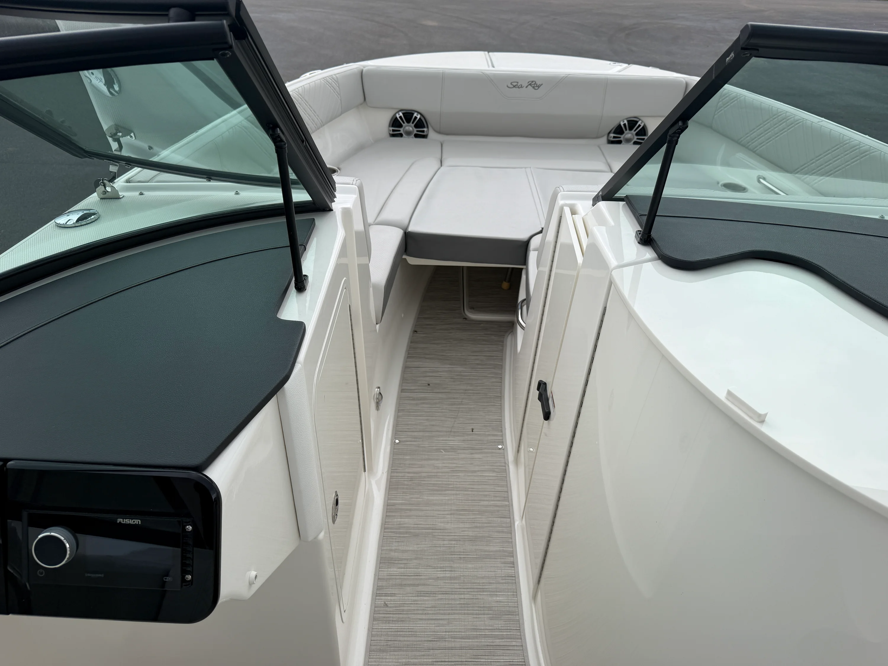 2025 Sea Ray SDX 270 Image Thumbnail #51