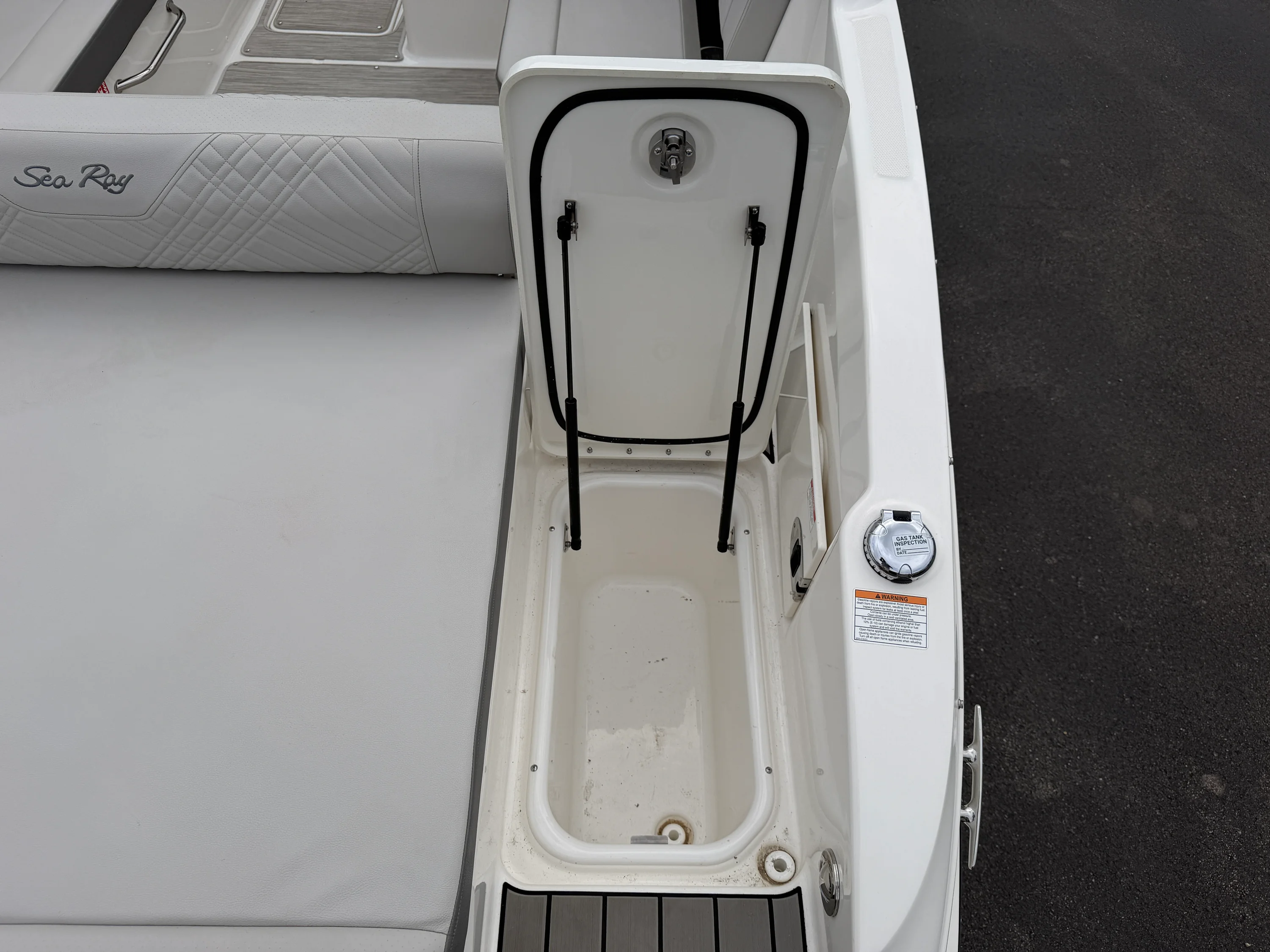 2025 Sea Ray SDX 270 Image Thumbnail #16