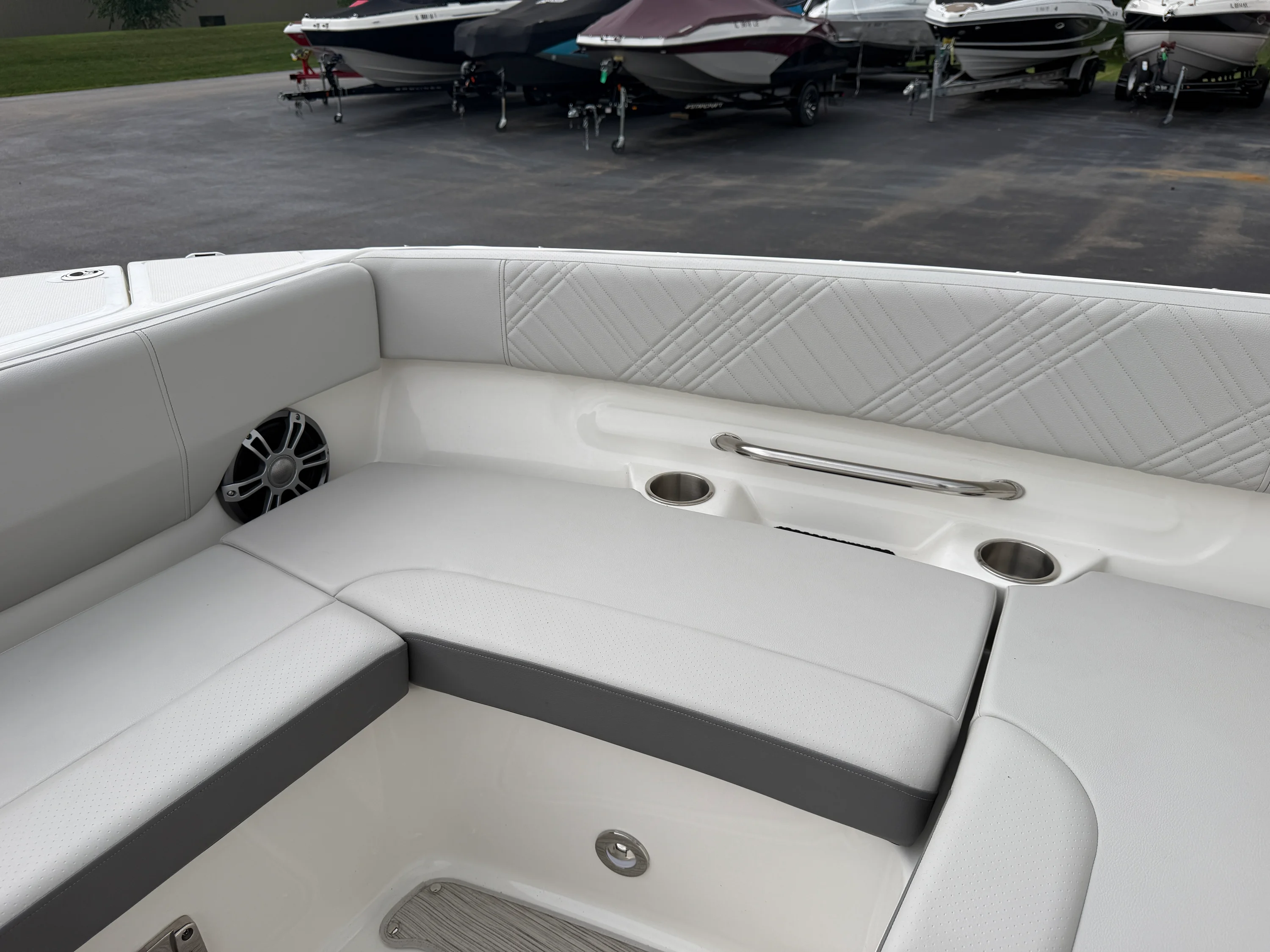 2025 Sea Ray SDX 270 Image Thumbnail #60