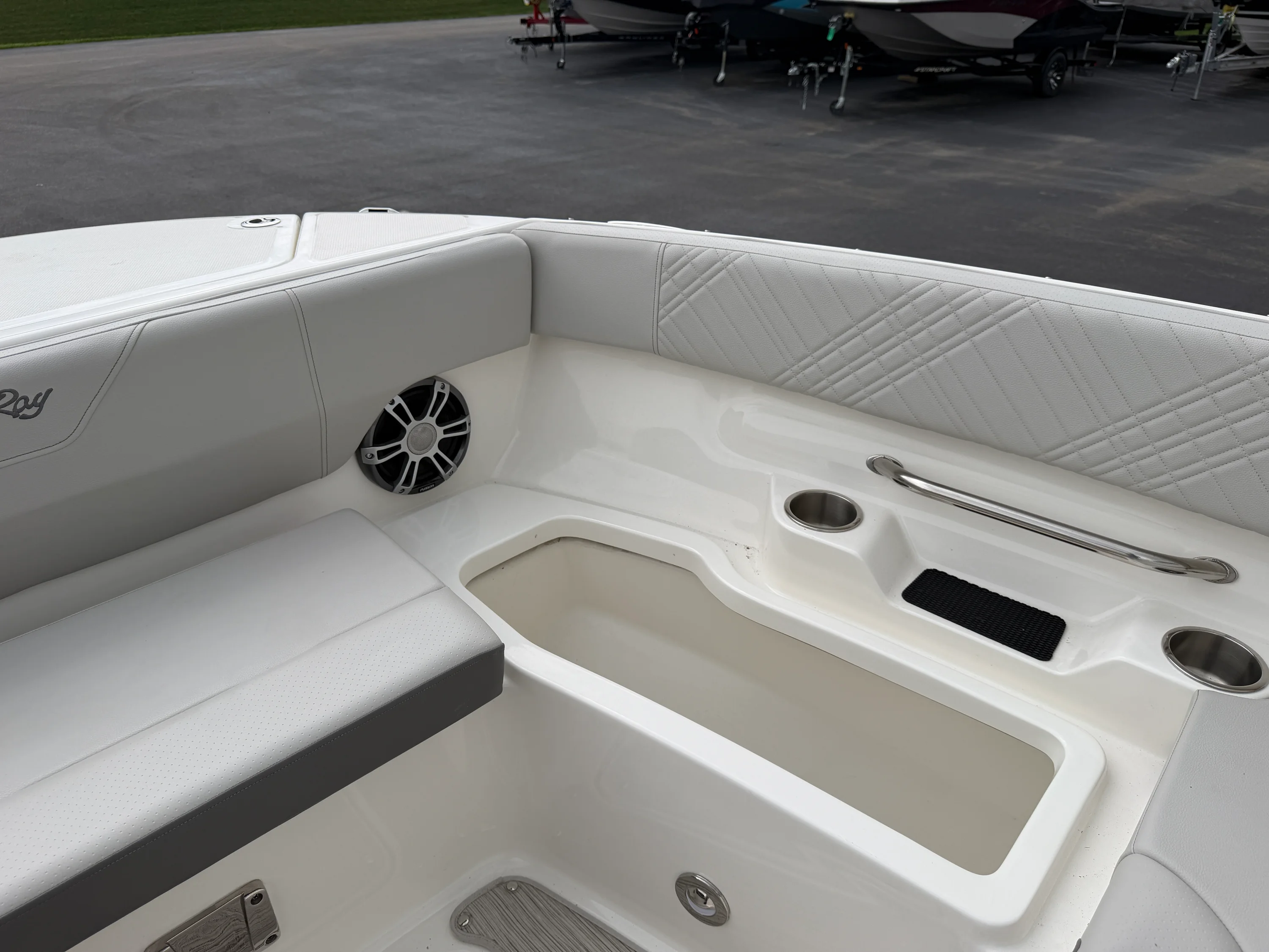 2025 Sea Ray SDX 270 Image Thumbnail #62