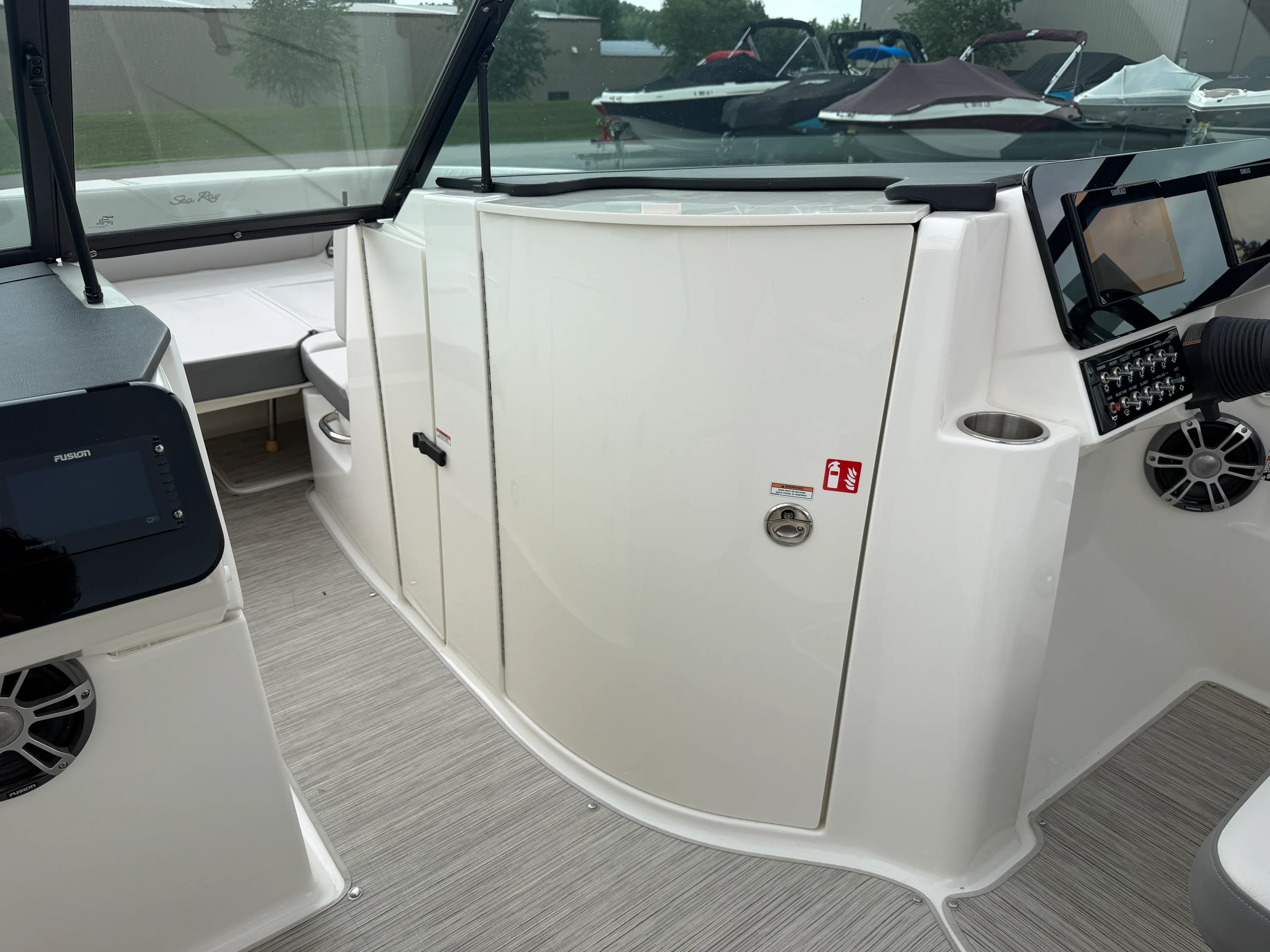 2025 Sea Ray SDX 270 Image Thumbnail #50