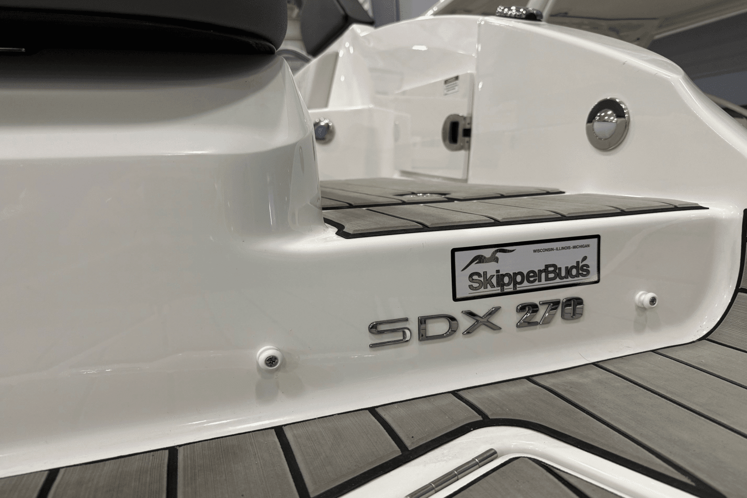 2025 Sea Ray SDX 270 Image Thumbnail #12