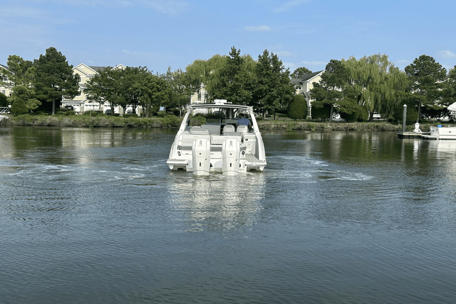 2025 Sea Ray SLX 400 Outboard Image Thumbnail #3