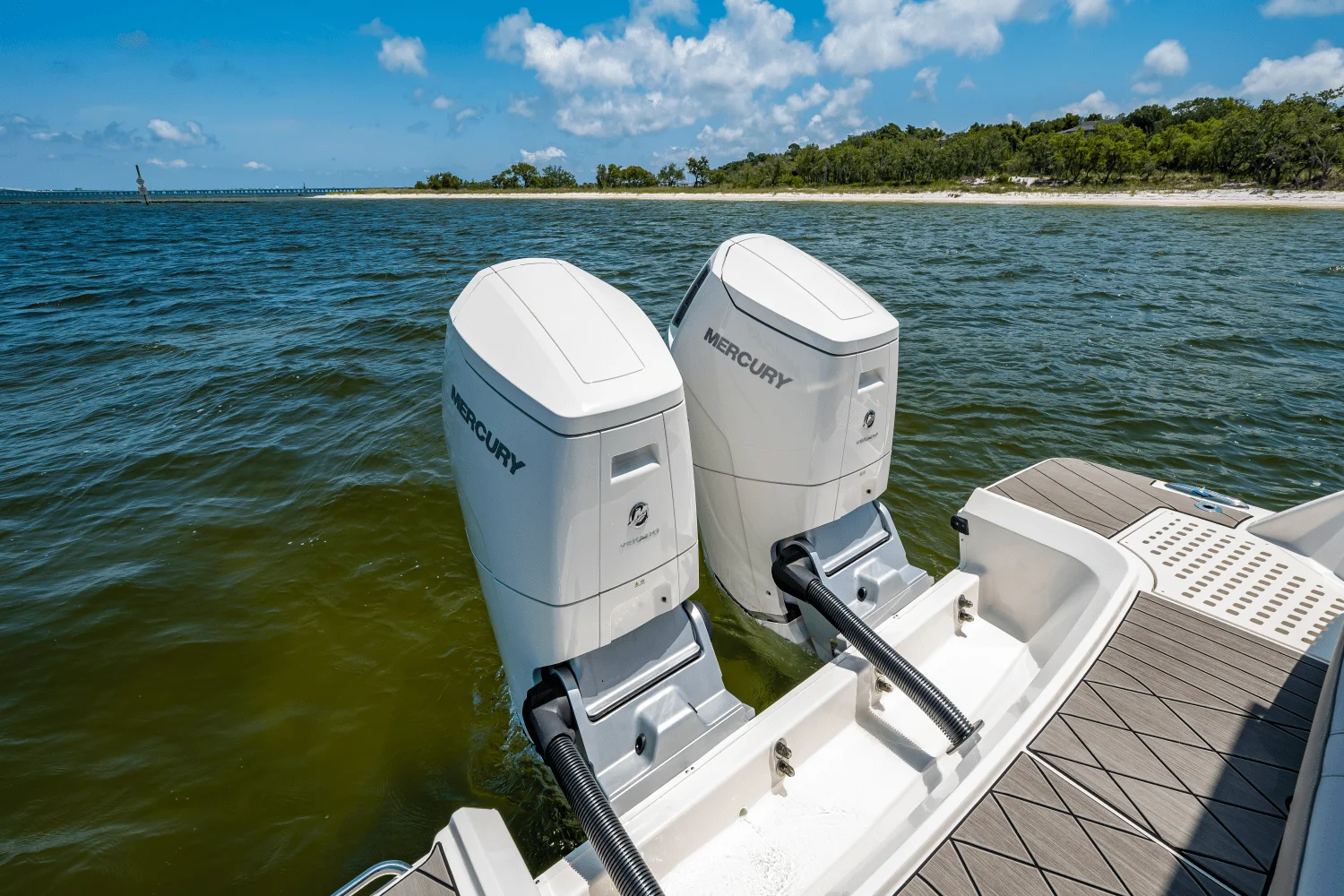 2025 Sea Ray SLX 400 Outboard Image Thumbnail #26