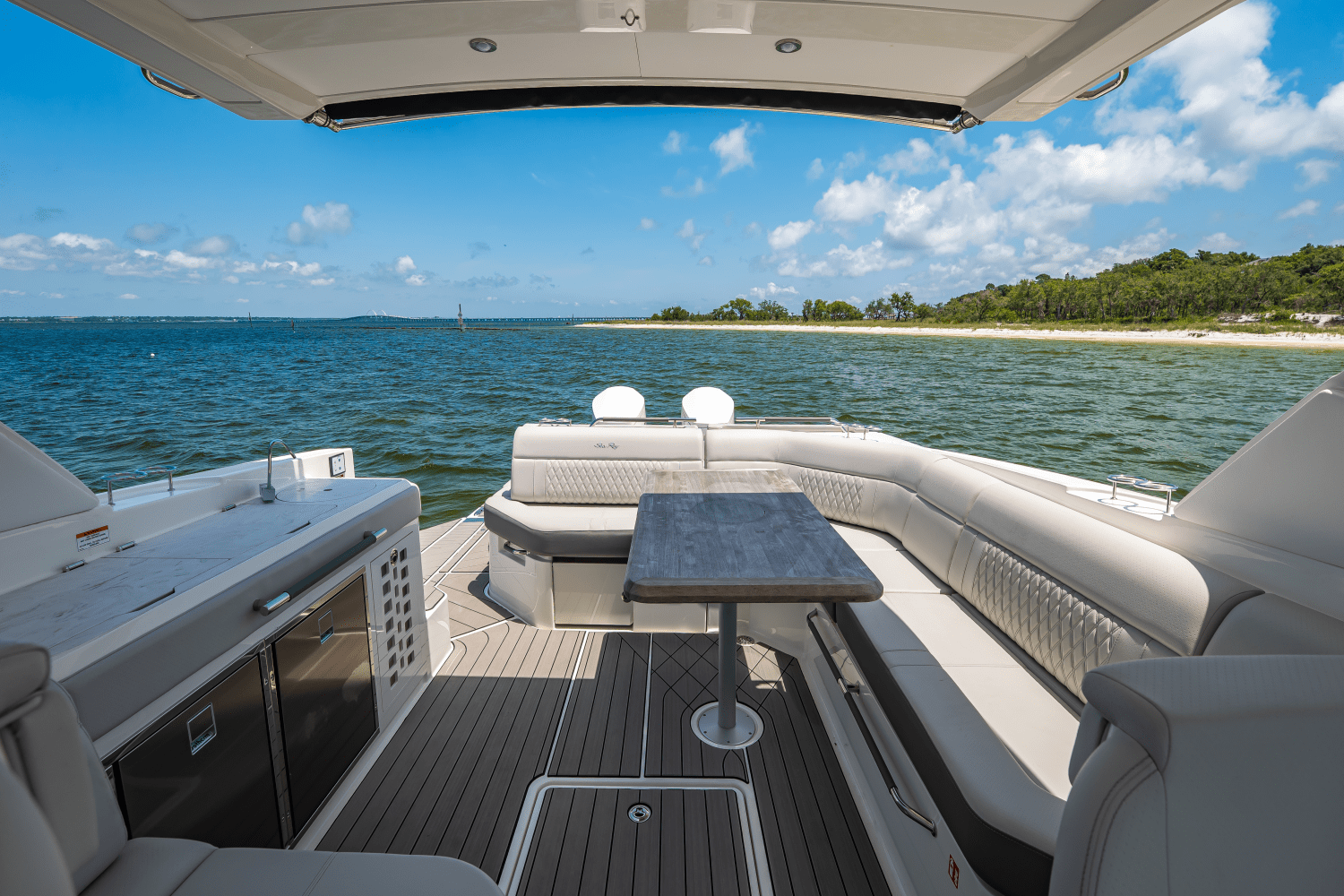 2025 Sea Ray SLX 400 Outboard Image Thumbnail #32