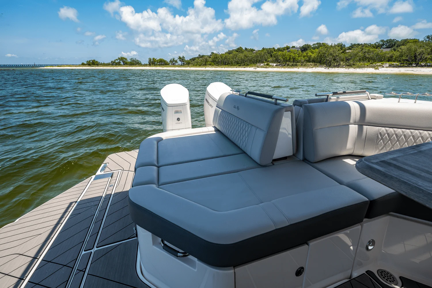 2025 Sea Ray SLX 400 Outboard Image Thumbnail #28