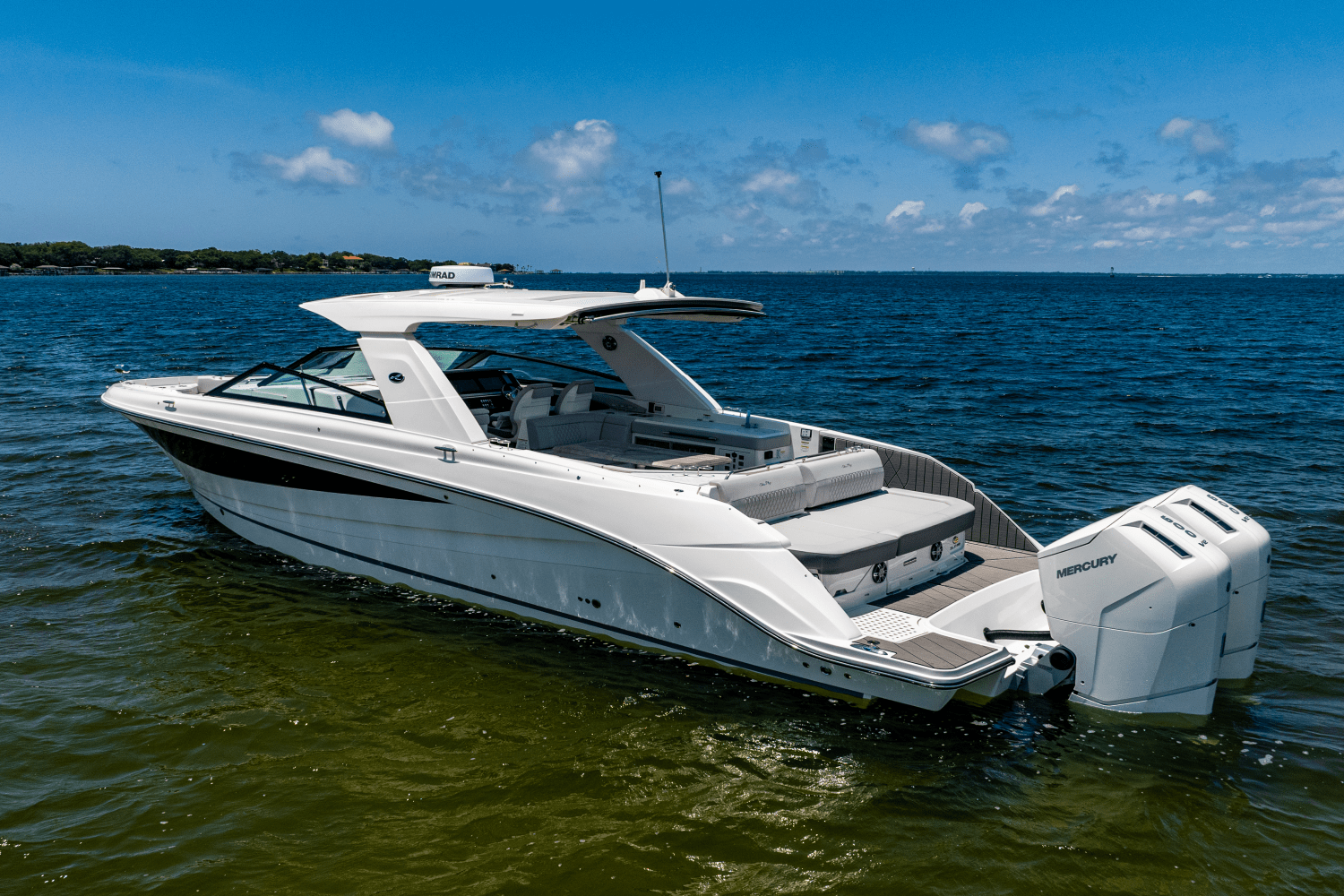 2025 Sea Ray SLX 400 Outboard Image Thumbnail #5