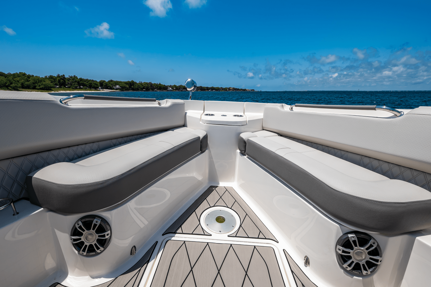 2025 Sea Ray SLX 400 Outboard Image Thumbnail #56