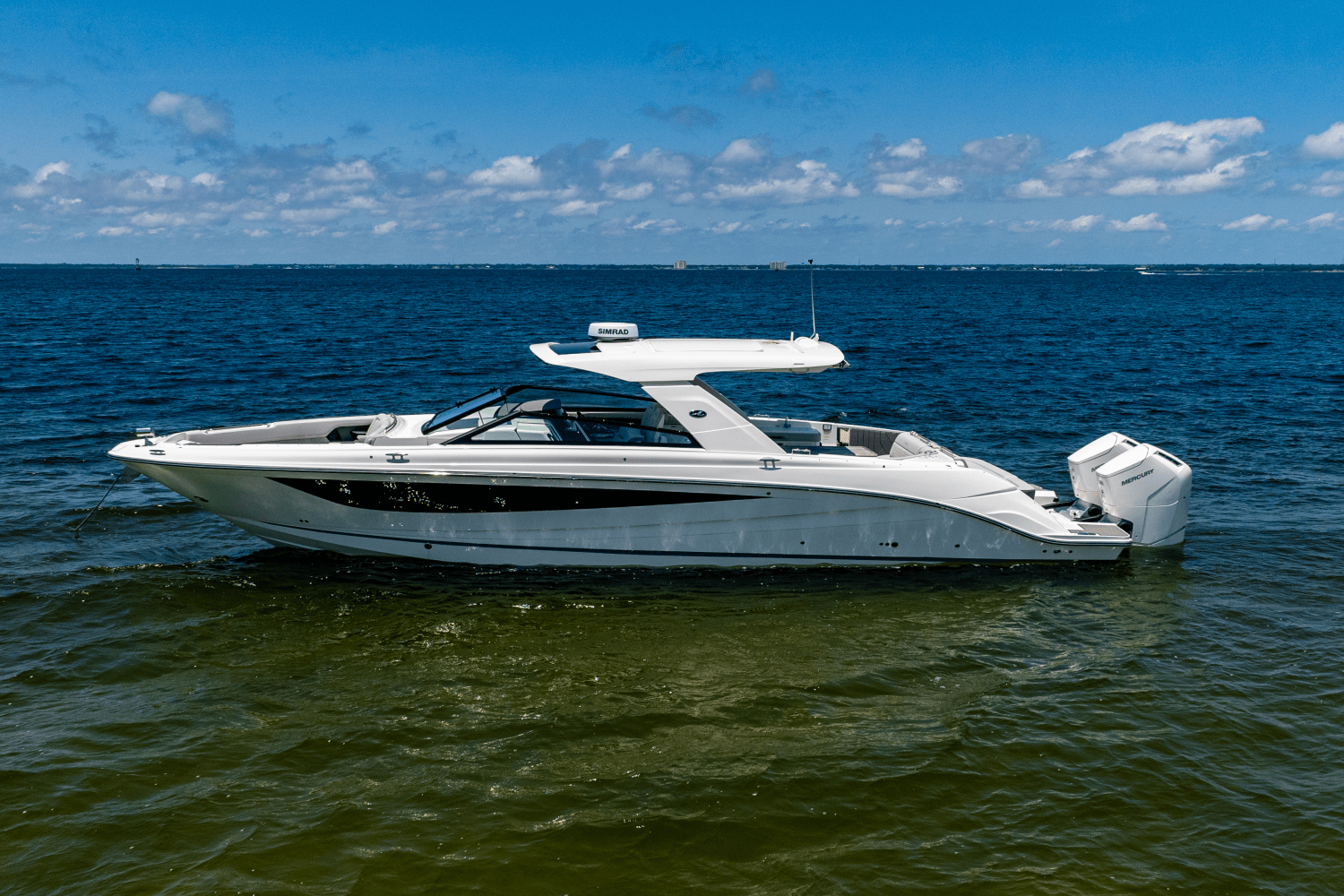 2025 Sea Ray SLX 400 Outboard Image Thumbnail #1