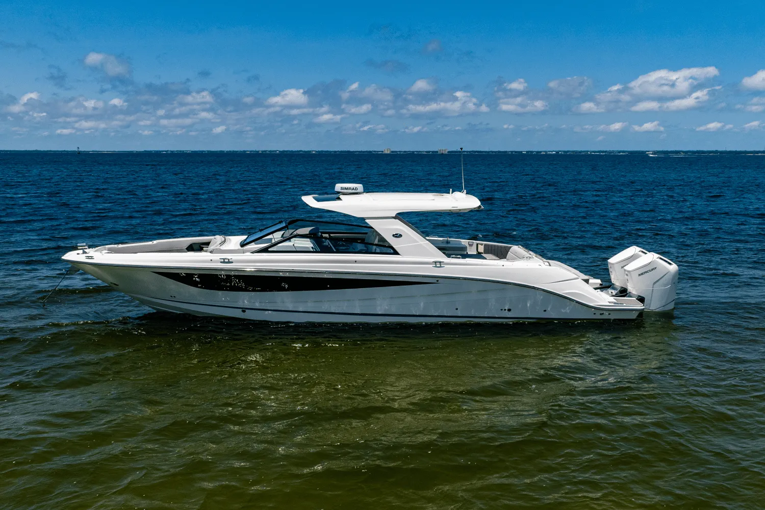 2025 Sea Ray SLX 400 Outboard Image Thumbnail #1