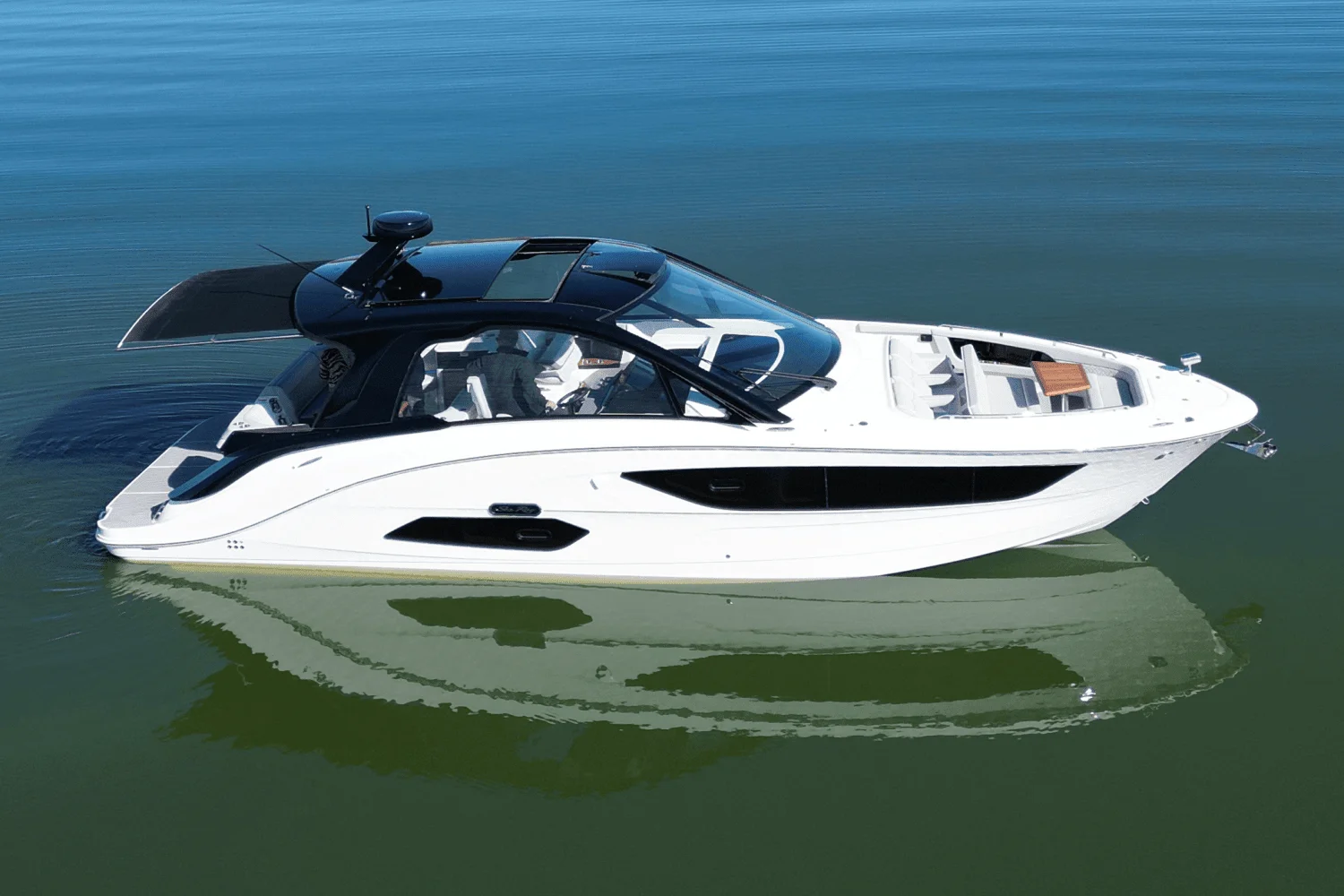 2025 Sea Ray Sundancer 370 Image Thumbnail #1