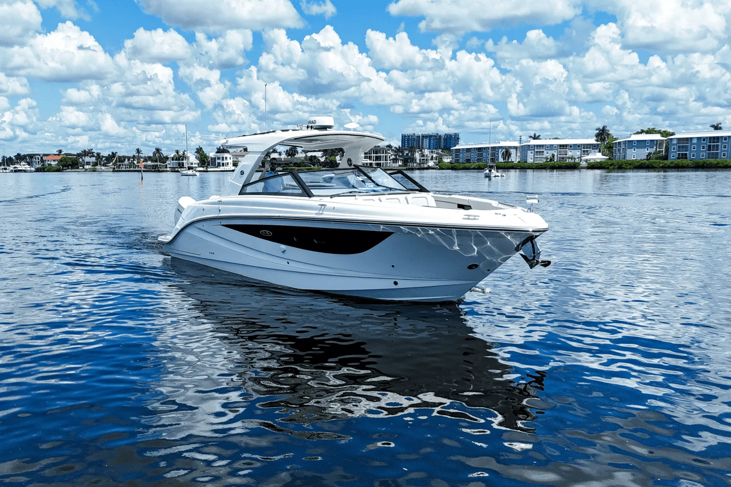 2025 Sea Ray SLX 400 Outboard Image Thumbnail #1