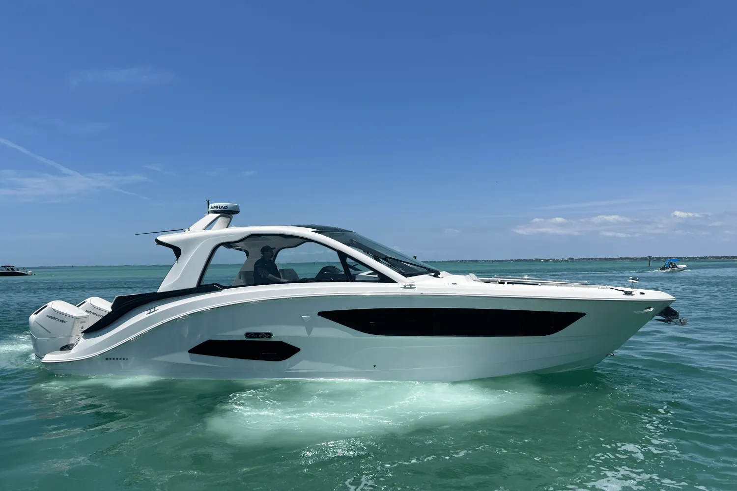 2025 Sea Ray Sundancer 370 Outboard Image Thumbnail #1
