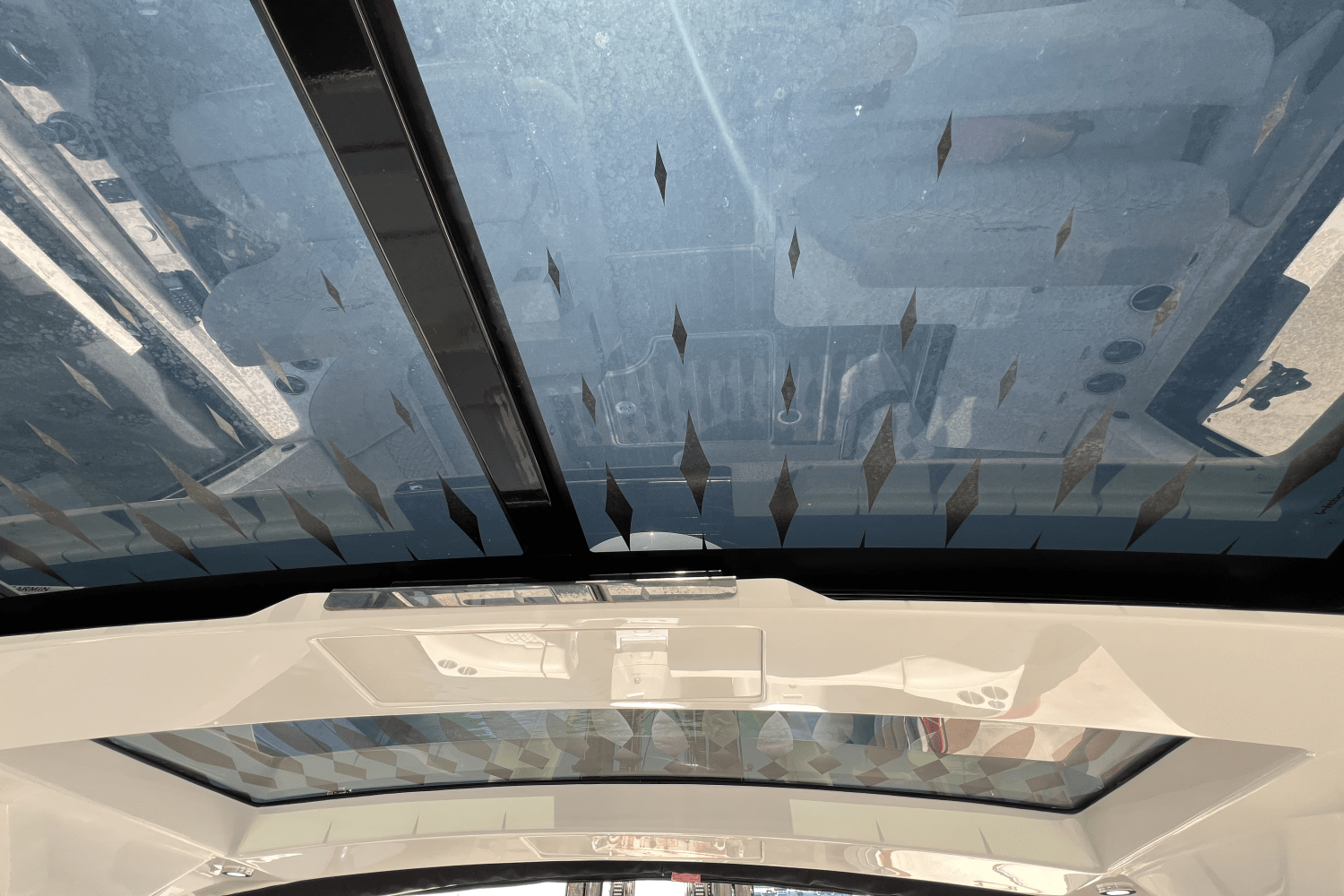 2025 Sea Ray Sundancer 370 Outboard Image Thumbnail #31