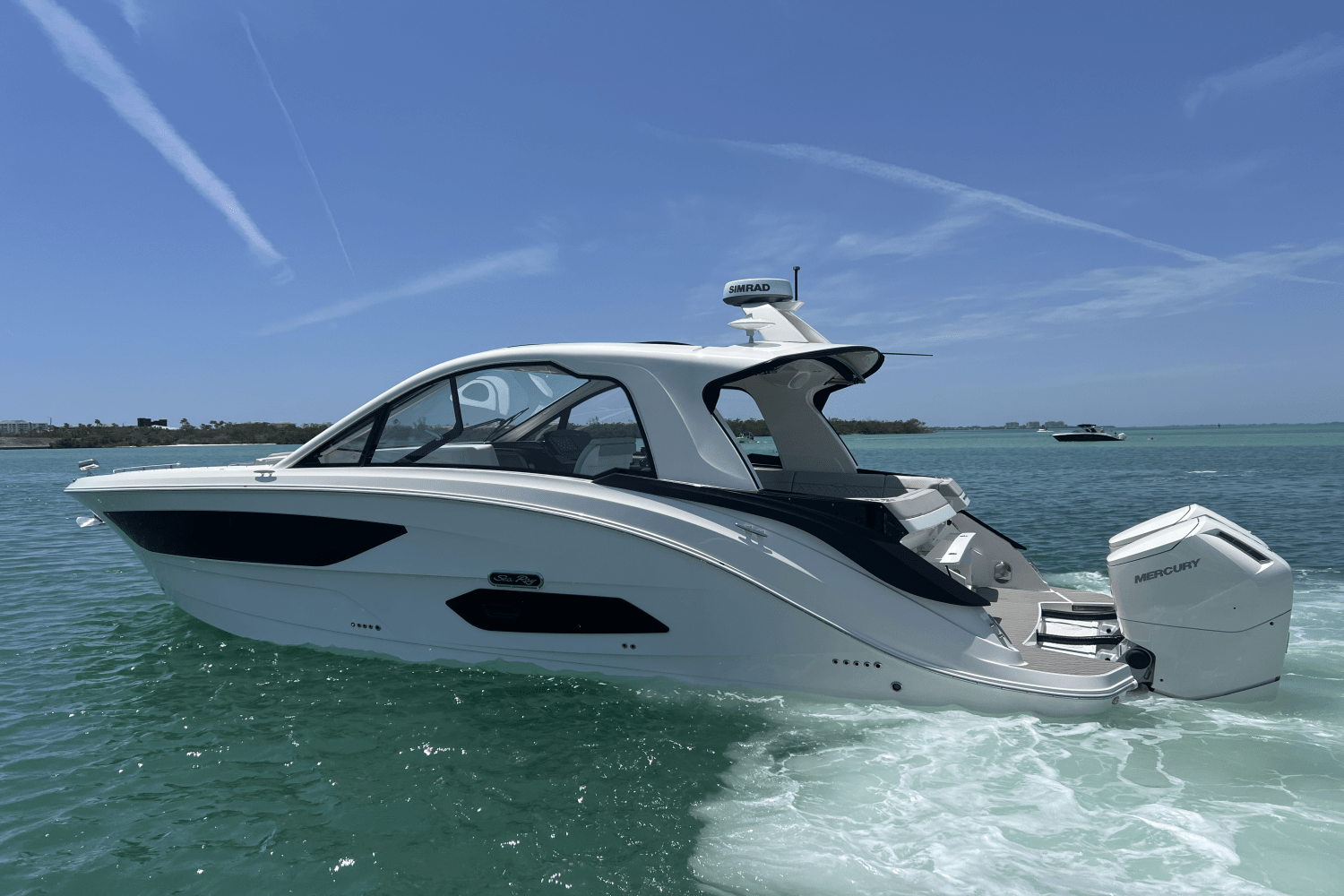 2025 Sea Ray Sundancer 370 Outboard Image Thumbnail #10