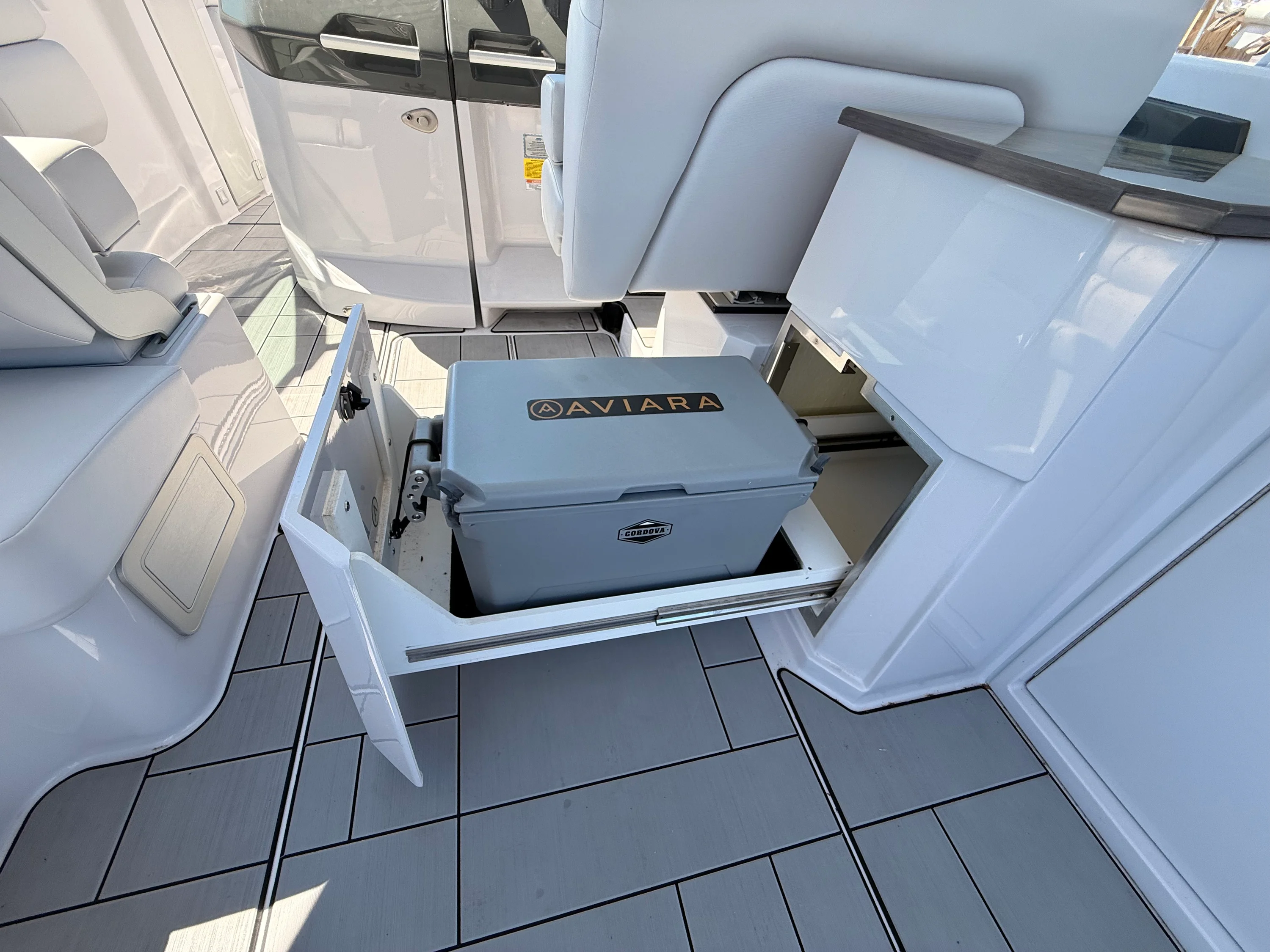 2024 Aviara AV36 Outboard Image Thumbnail #25