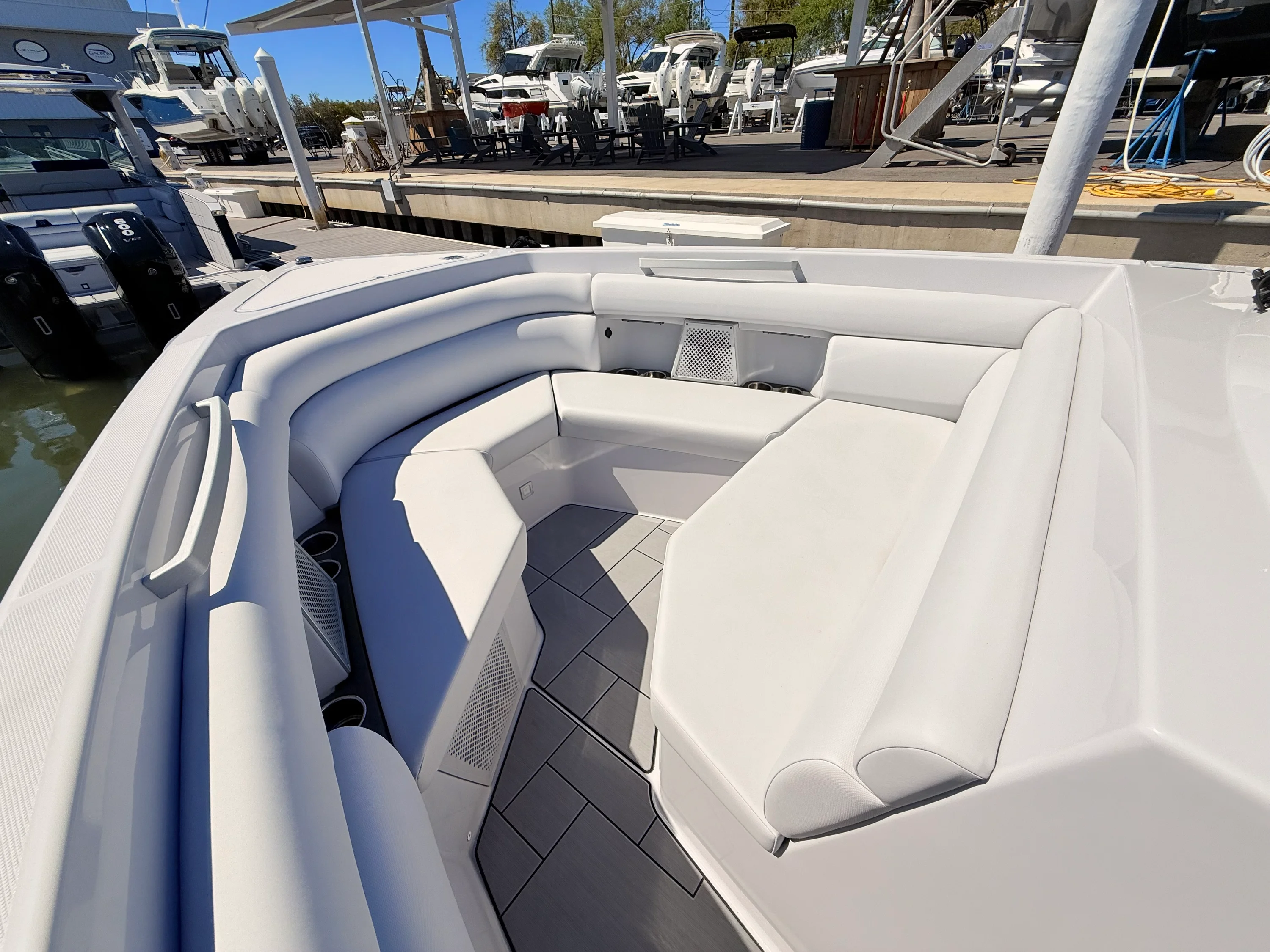 2024 Aviara AV36 Outboard Image Thumbnail #35