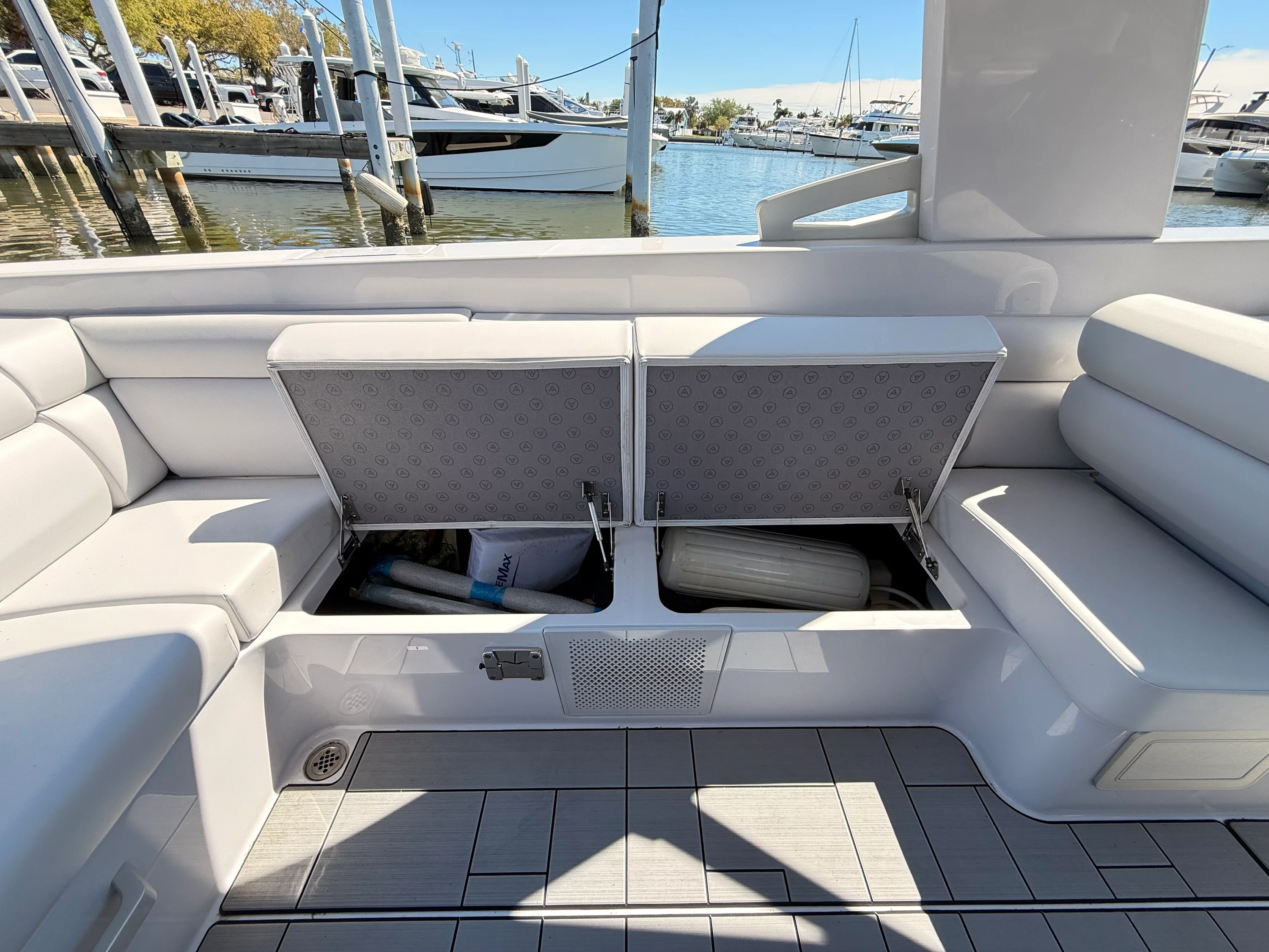 2024 Aviara AV36 Outboard Image Thumbnail #27