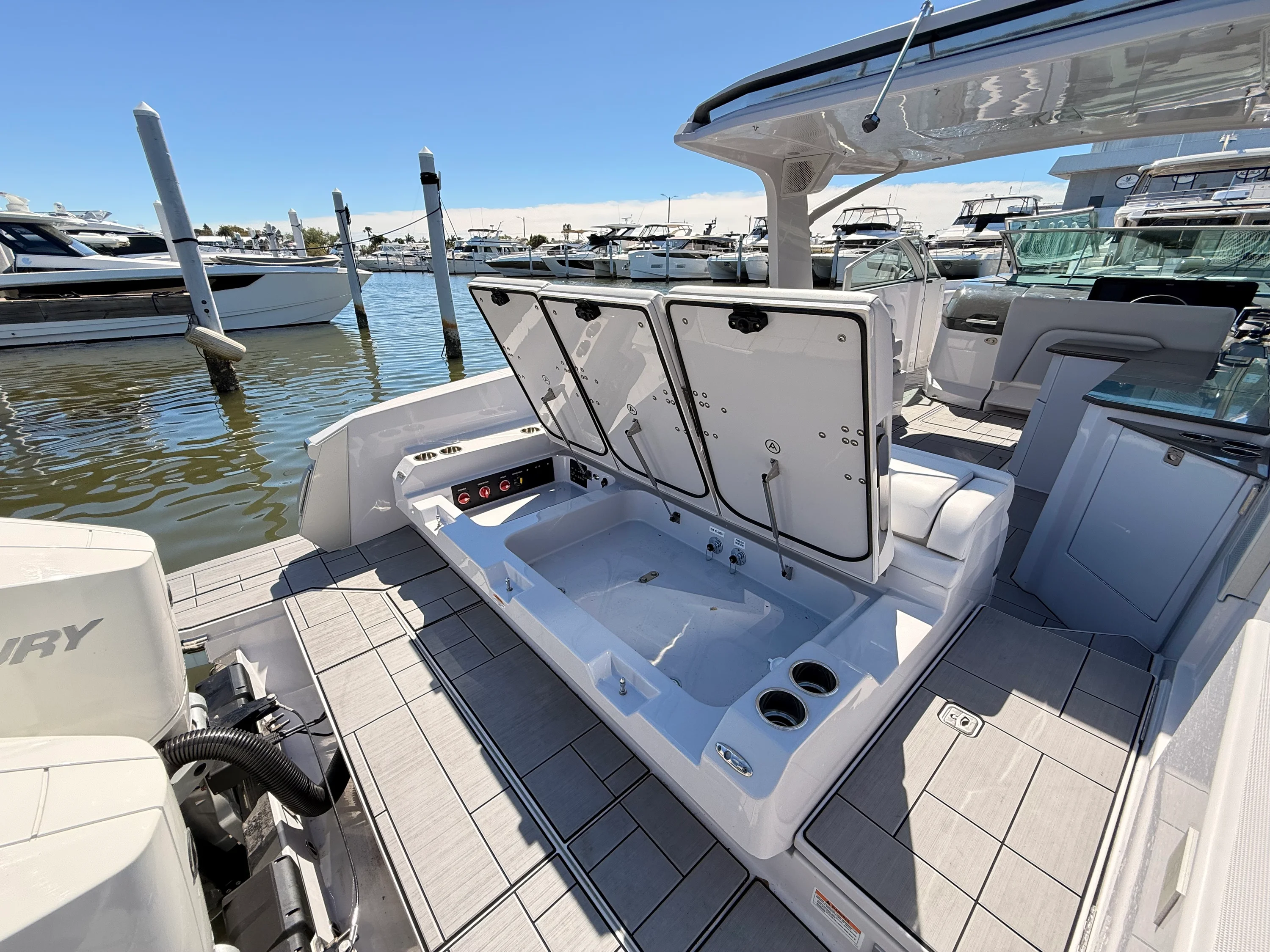 2024 Aviara AV36 Outboard Image Thumbnail #15