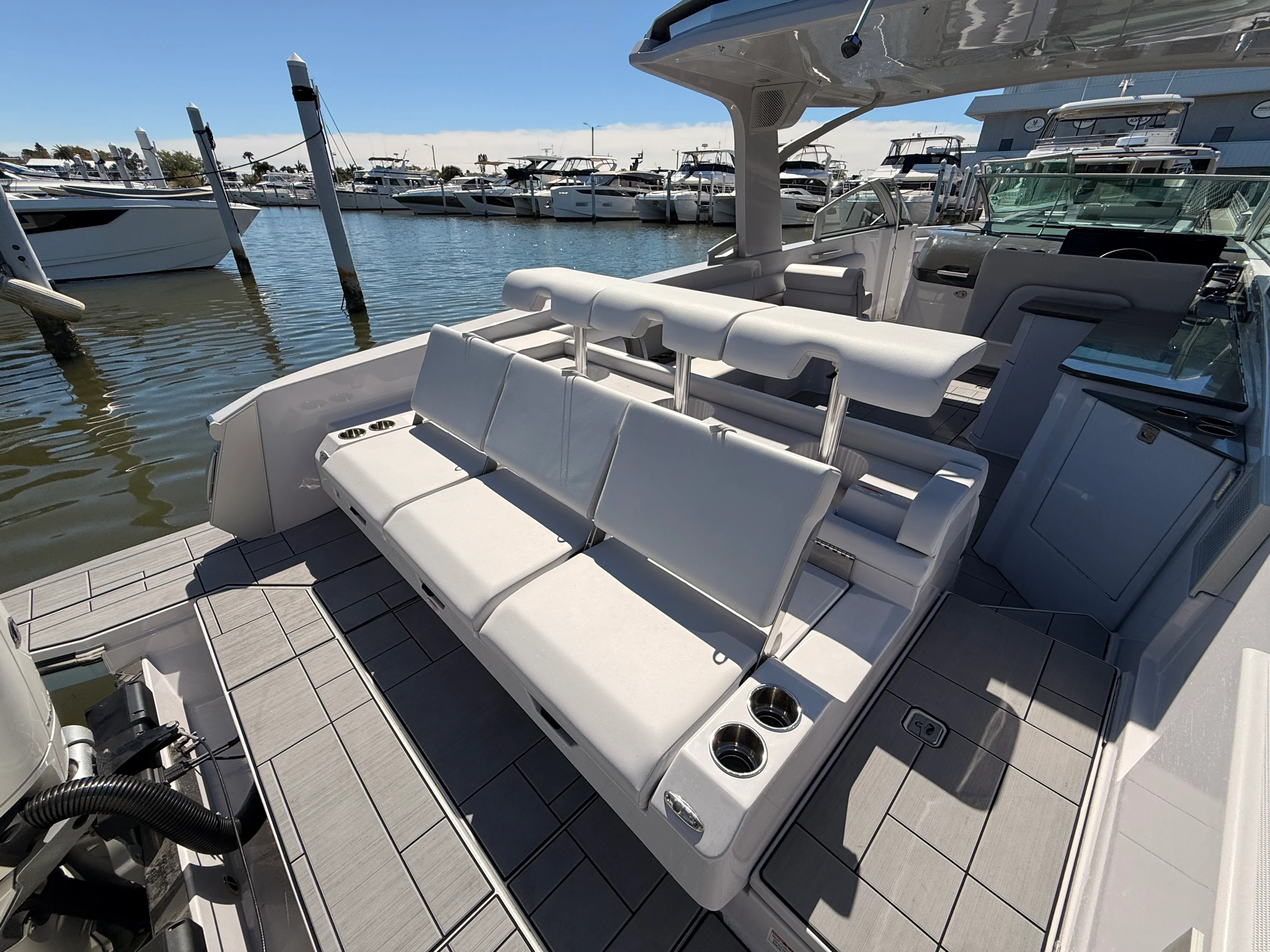 2024 Aviara AV36 Outboard Image Thumbnail #14