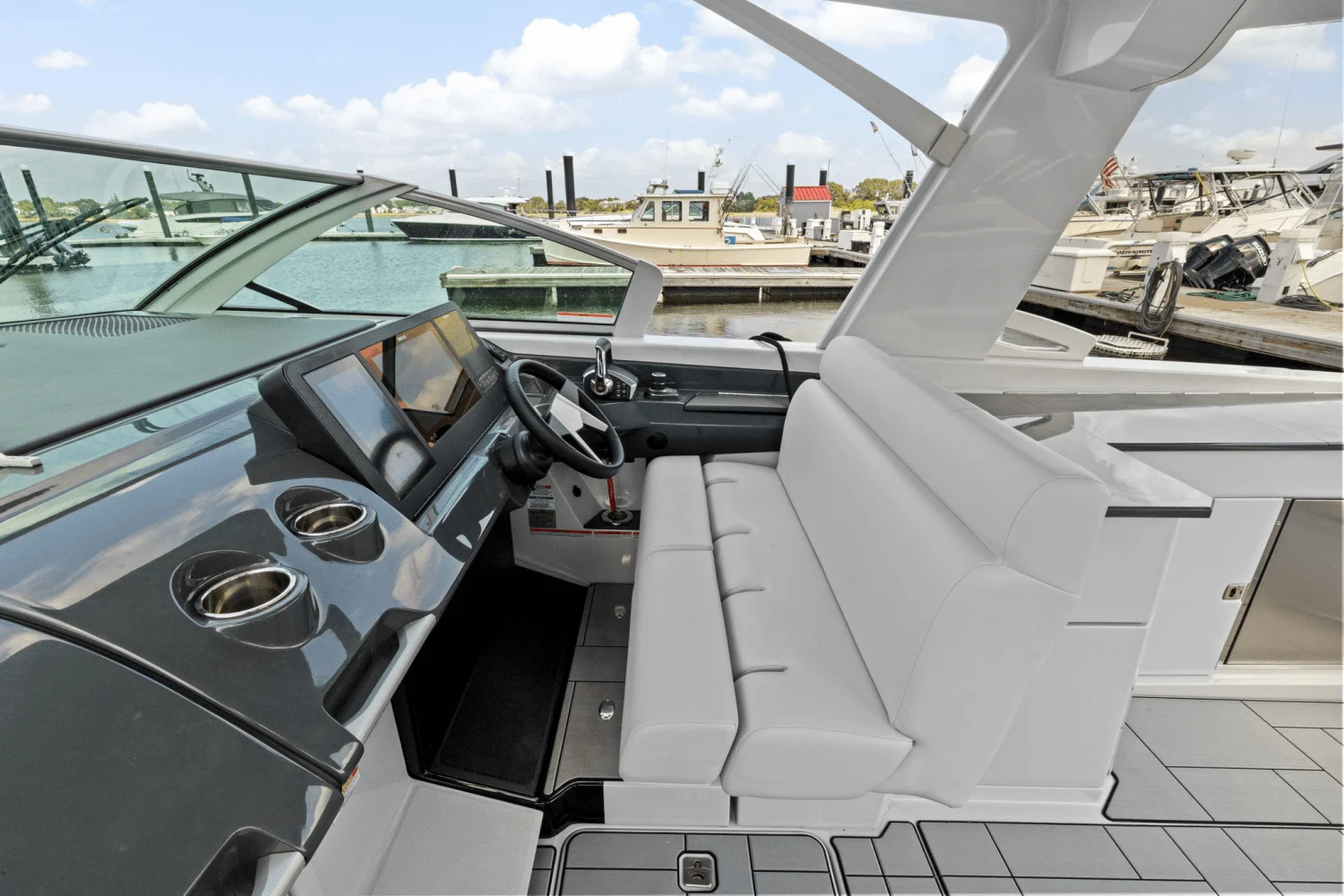 2024 Aviara AV36 Outboard Image Thumbnail #24