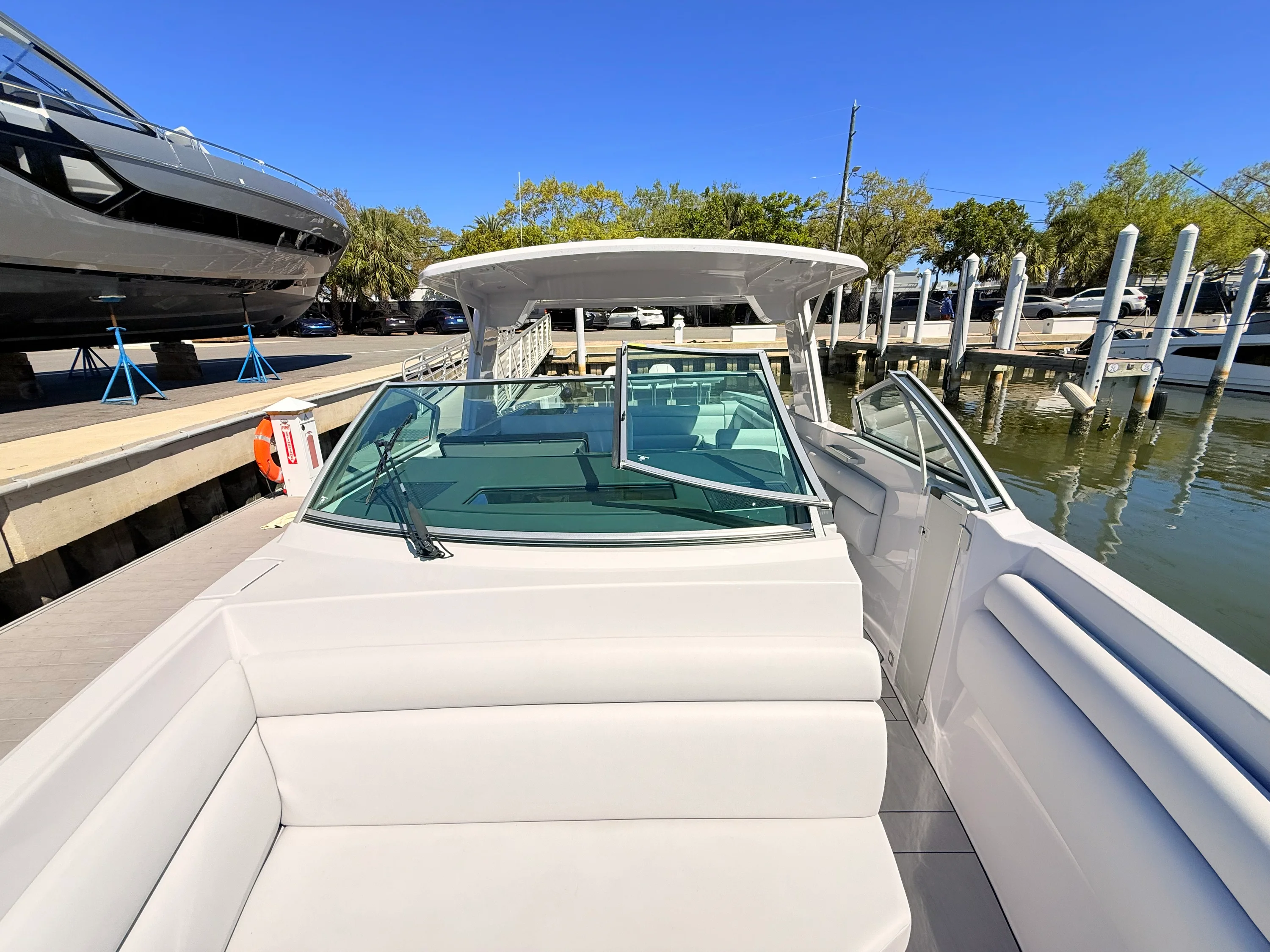 2024 Aviara AV36 Outboard Image Thumbnail #38