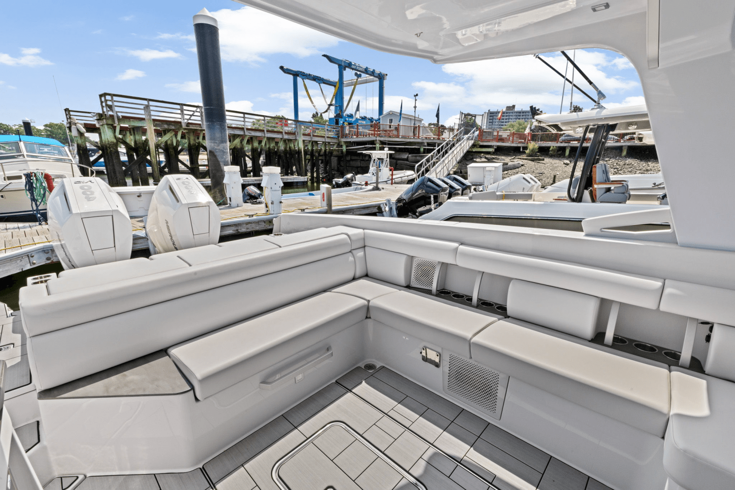 2024 Aviara AV36 Outboard Image Thumbnail #14