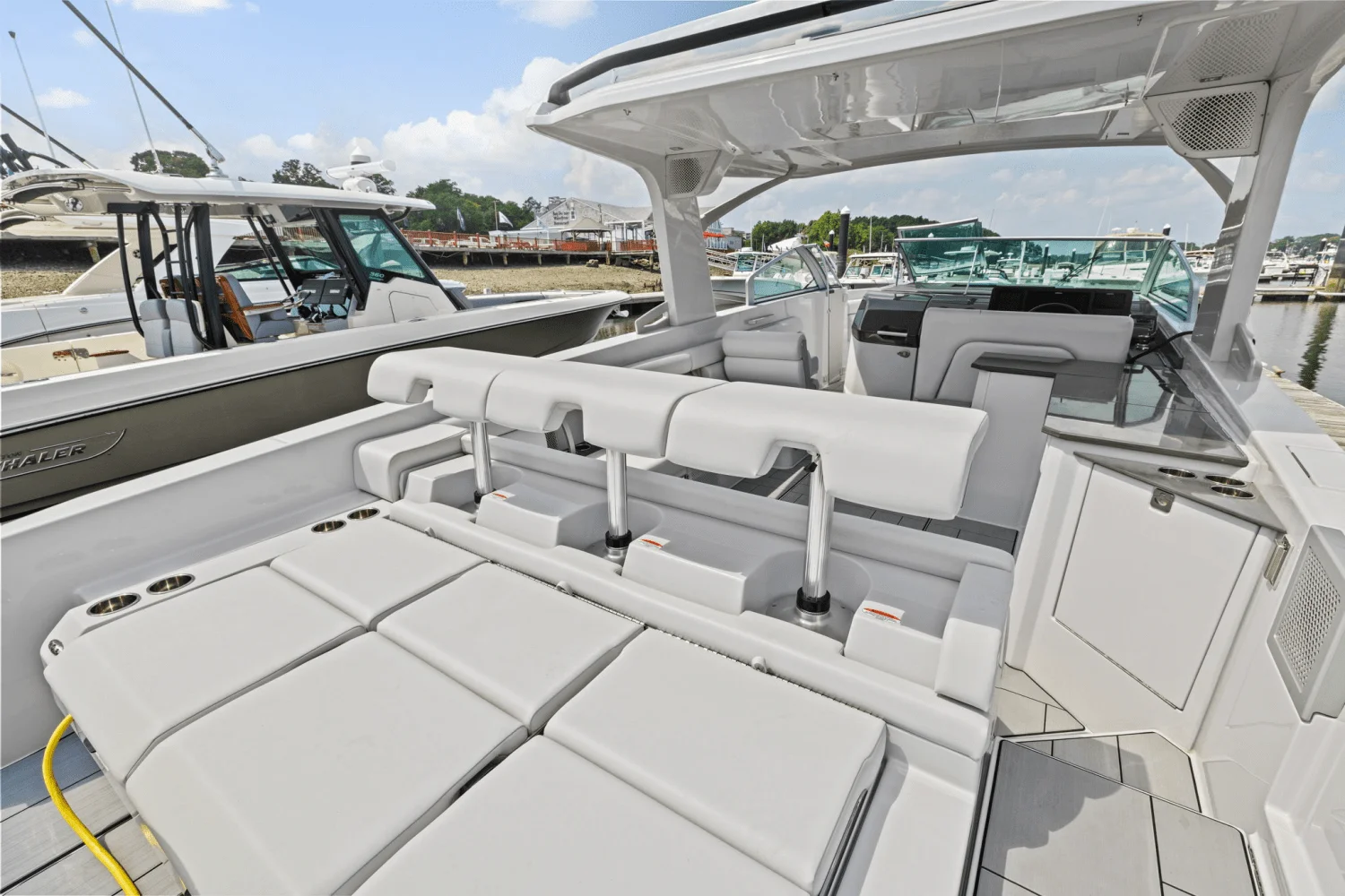 2024 Aviara AV36 Outboard Image Thumbnail #12