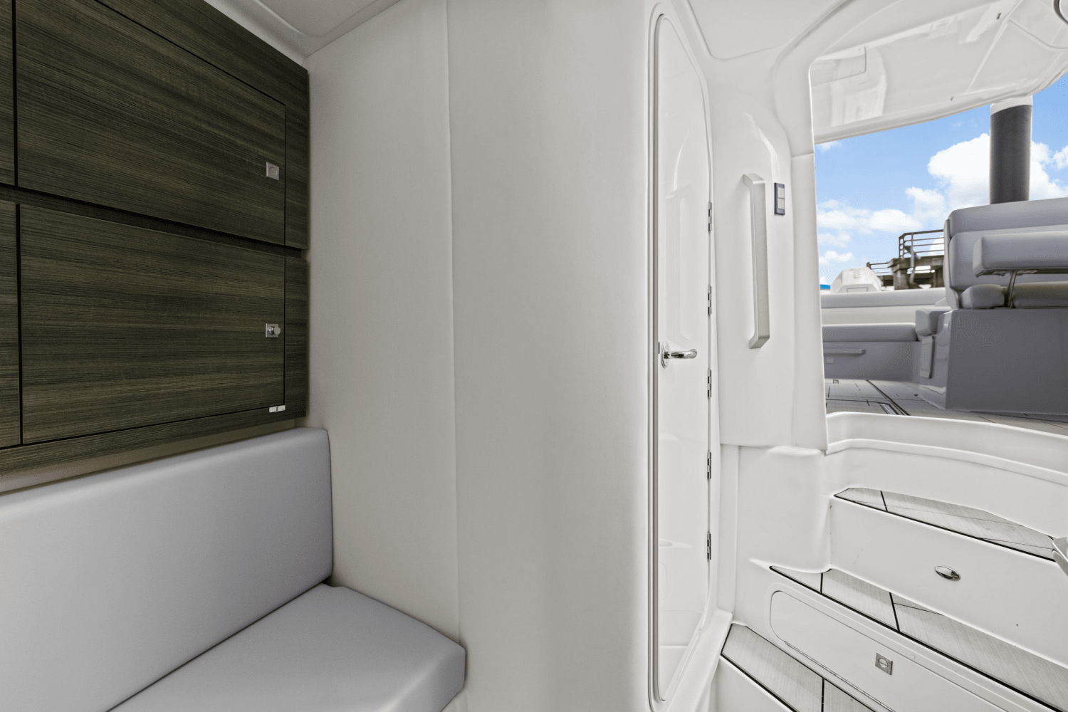 2024 Aviara AV36 Outboard Image Thumbnail #35