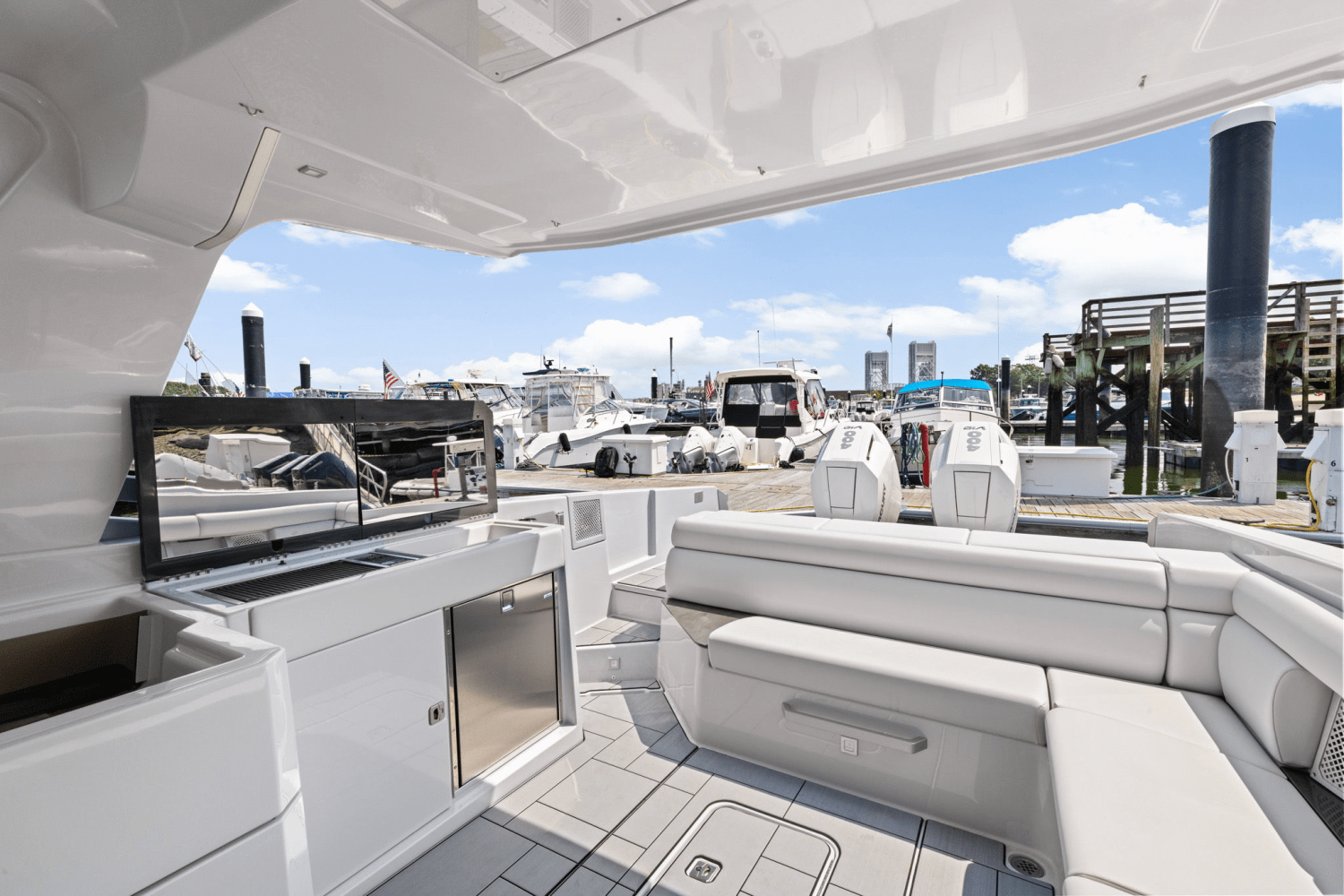 2024 Aviara AV36 Outboard Image Thumbnail #17