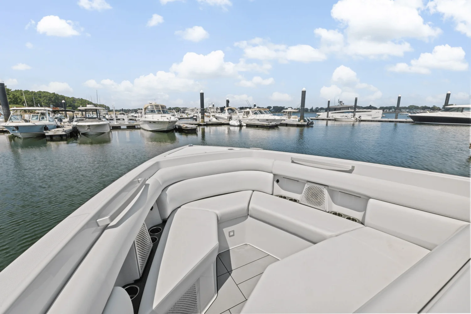 2024 Aviara AV36 Outboard Image Thumbnail #39