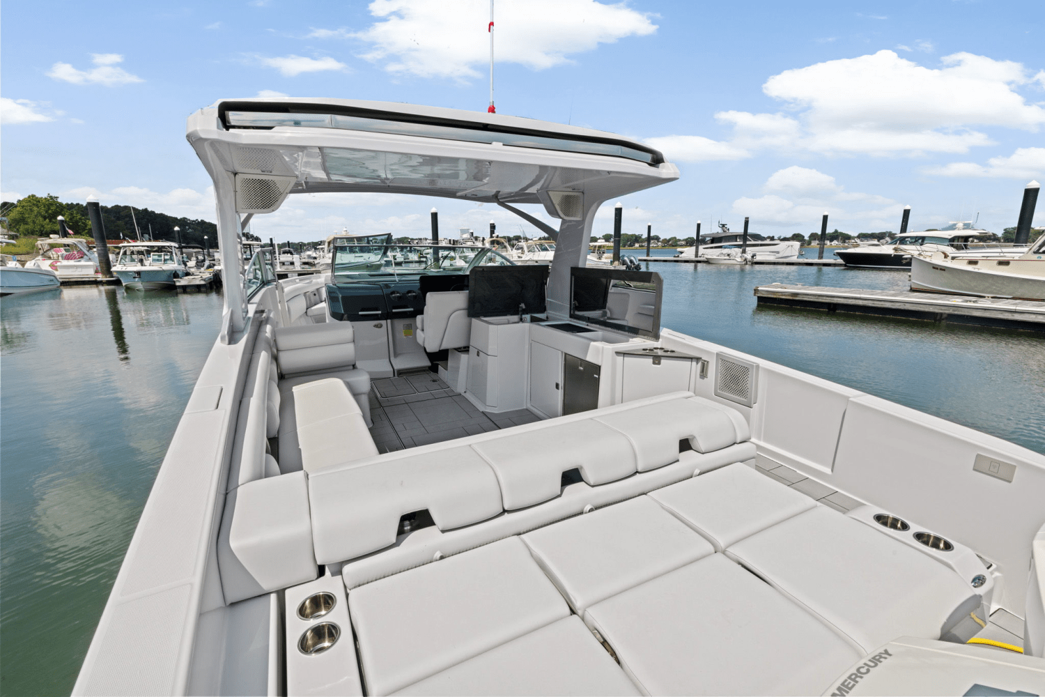 2024 Aviara AV36 Outboard Image Thumbnail #9