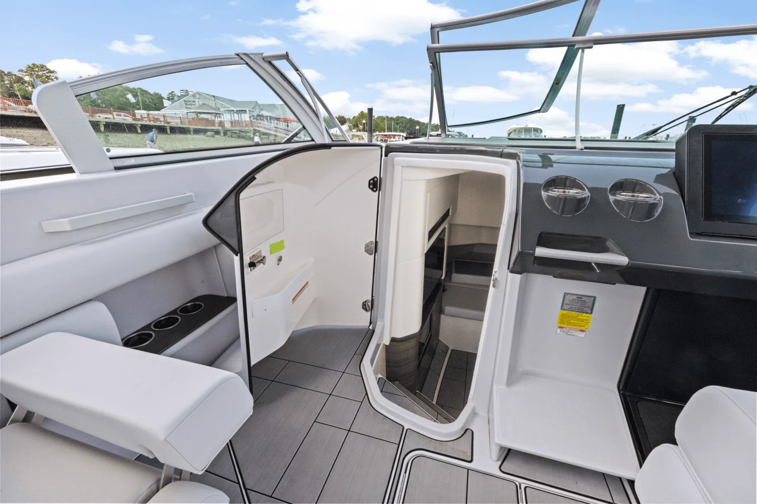 2024 Aviara AV36 Outboard Image Thumbnail #31