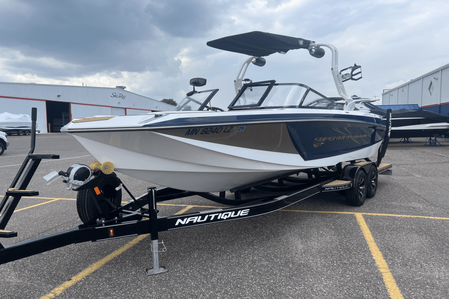 Thumbnail 2 for 2020 Nautique Super Air Nautique GS24