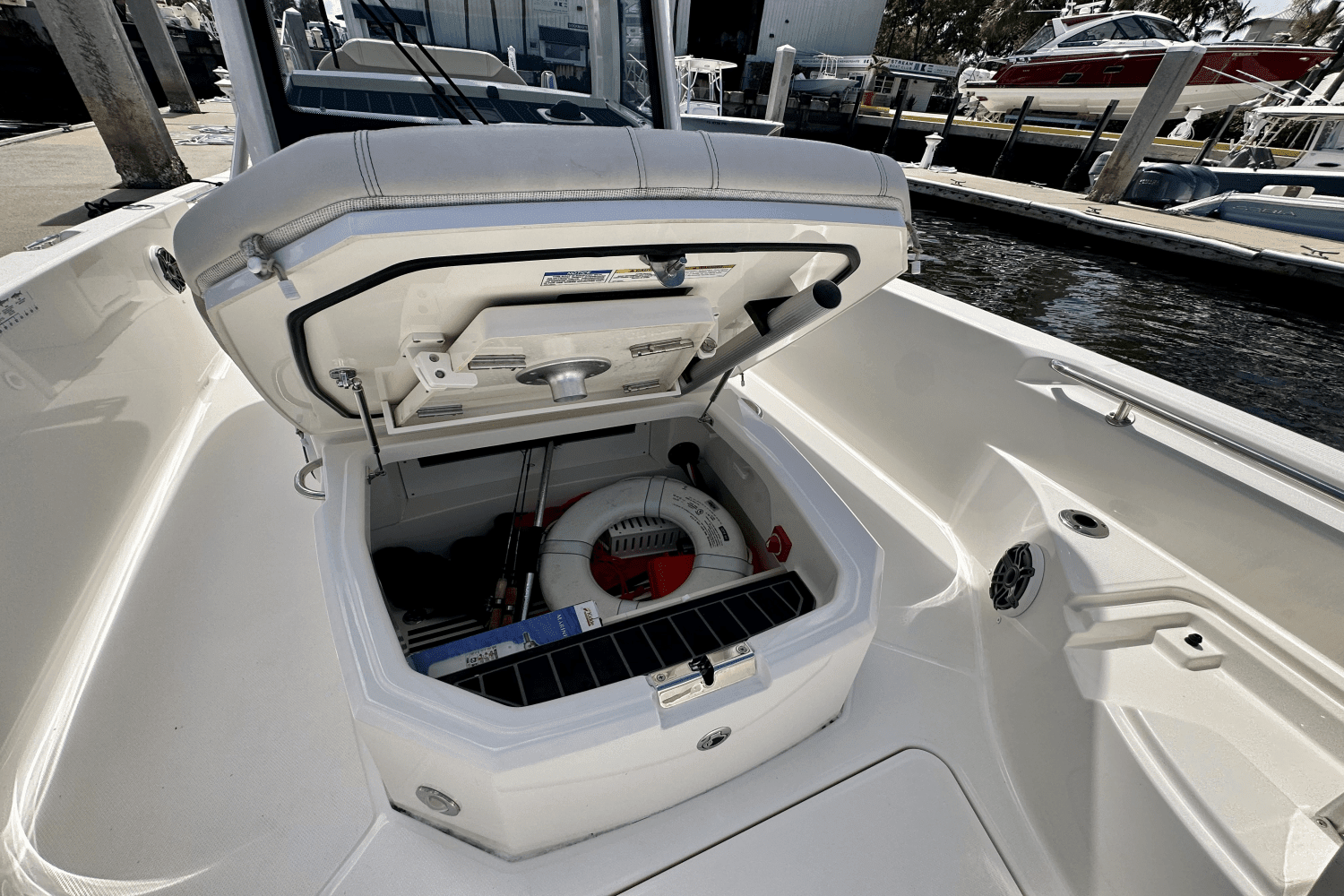 2023 Boston Whaler 280 DAUNTLESS Image Thumbnail #11