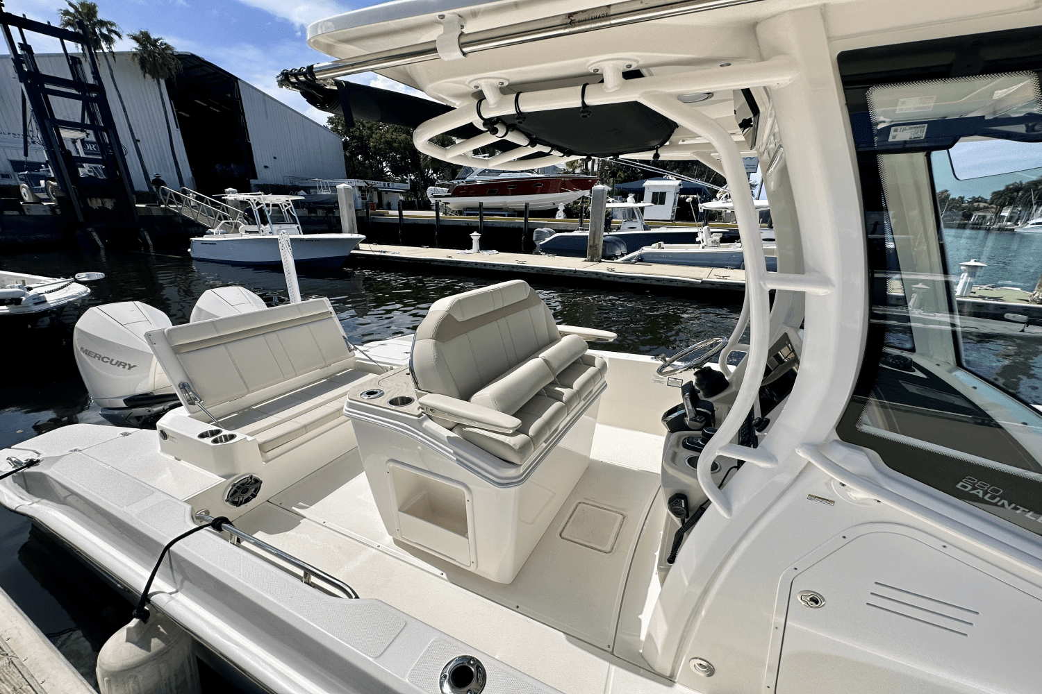 2023 Boston Whaler 280 DAUNTLESS Image Thumbnail #20