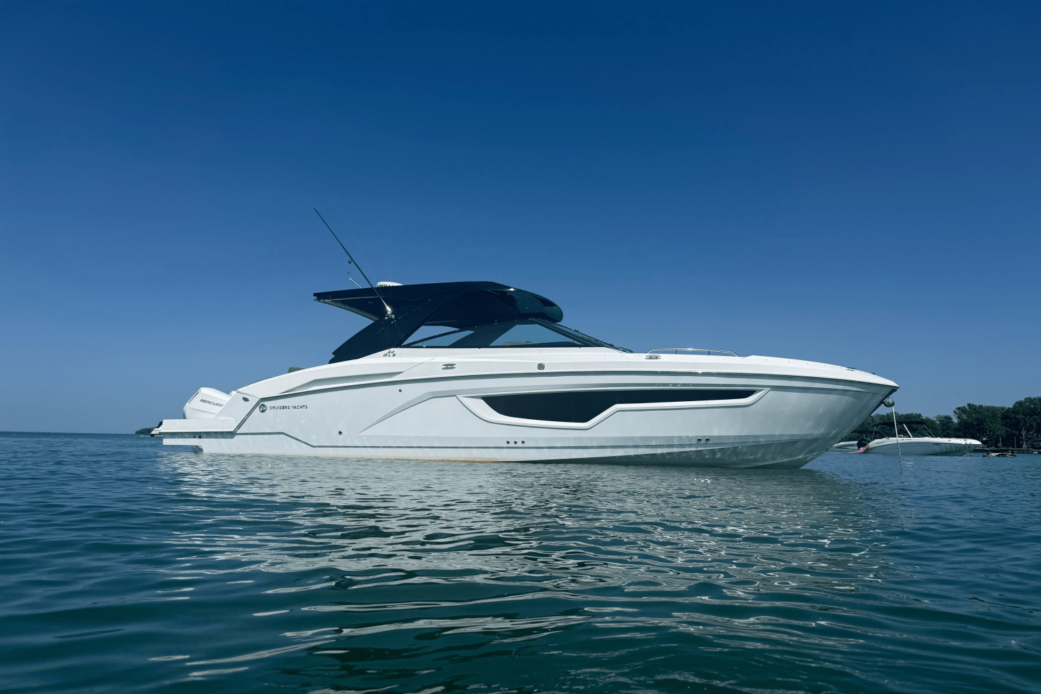 2025 Cruisers Yachts 34 GLS Outboard Image Thumbnail #0