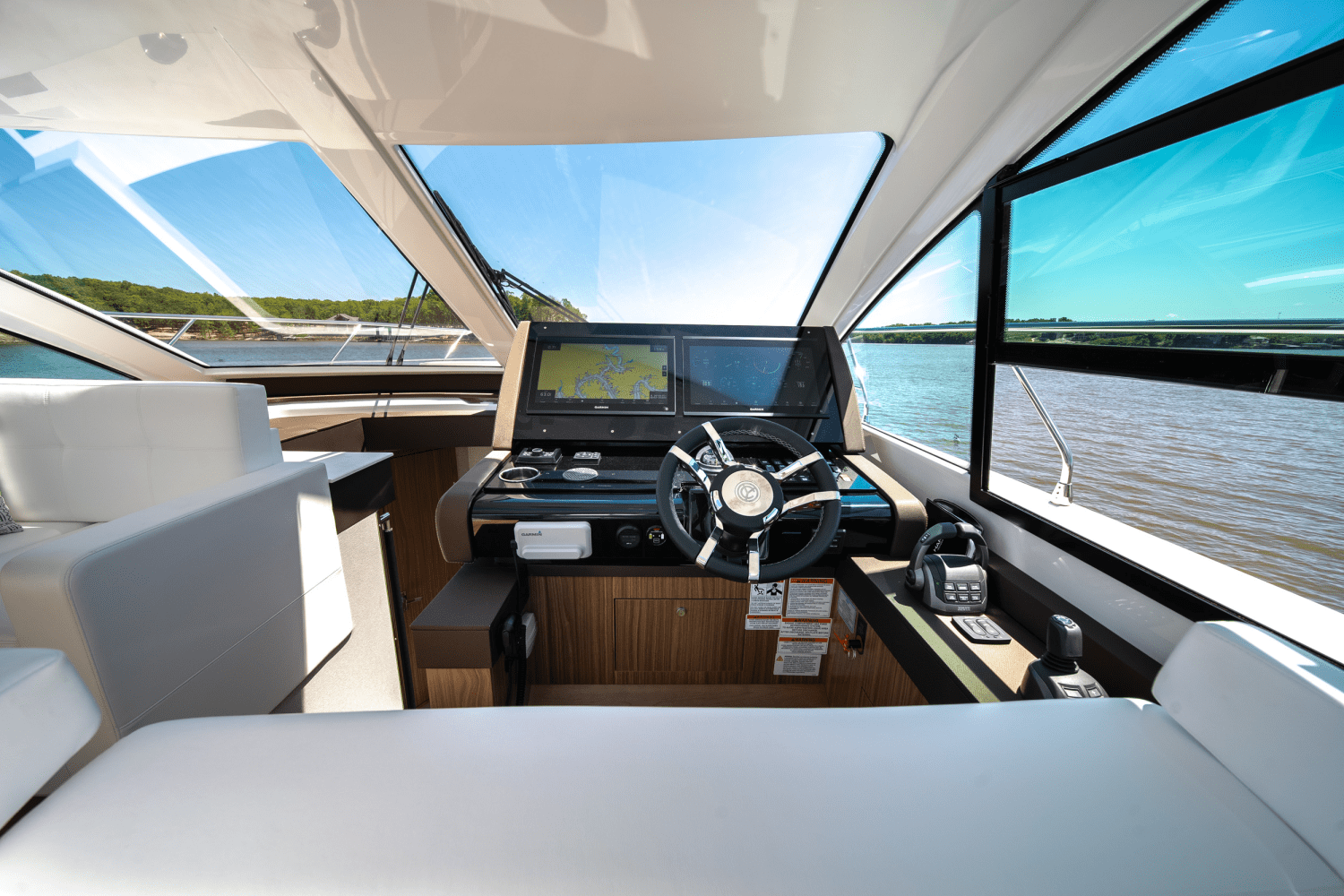 2025 Cruisers Yachts 50 Cantius Image Thumbnail #36