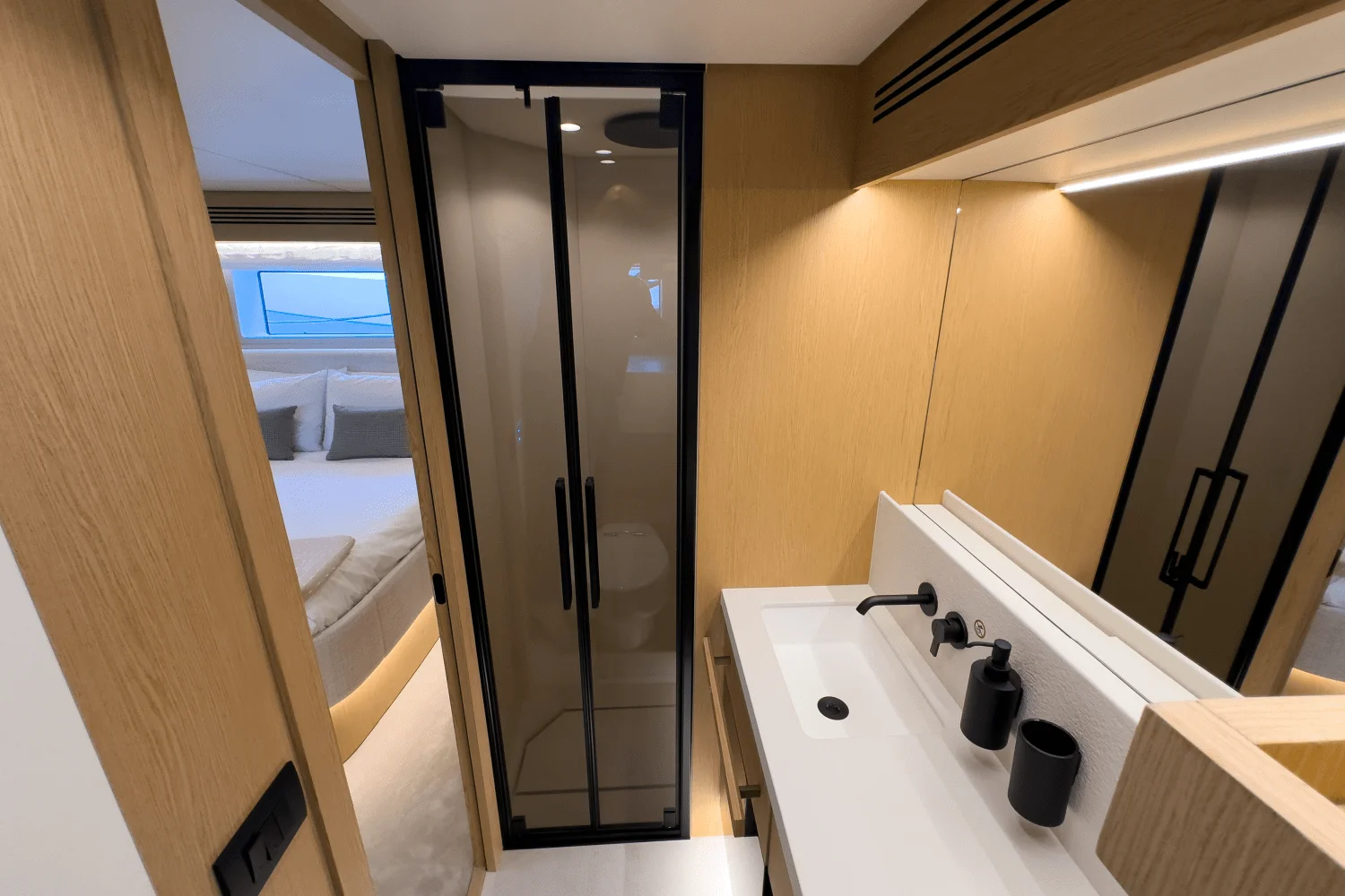 2026 Azimut Fly 62 Image Thumbnail #55