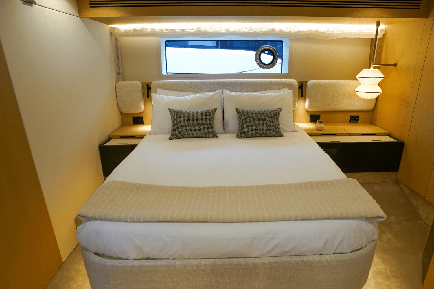 2026 Azimut Fly 62 Image Thumbnail #37