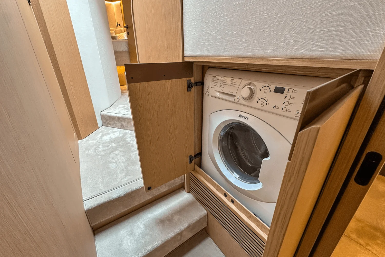 2026 Azimut Fly 62 Image Thumbnail #36