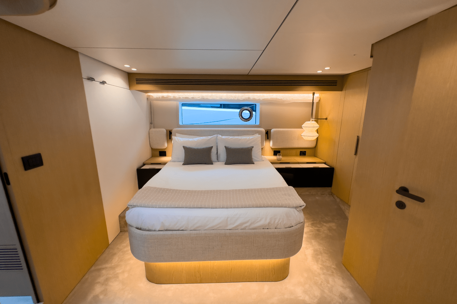 2026 Azimut Fly 62 Image Thumbnail #40